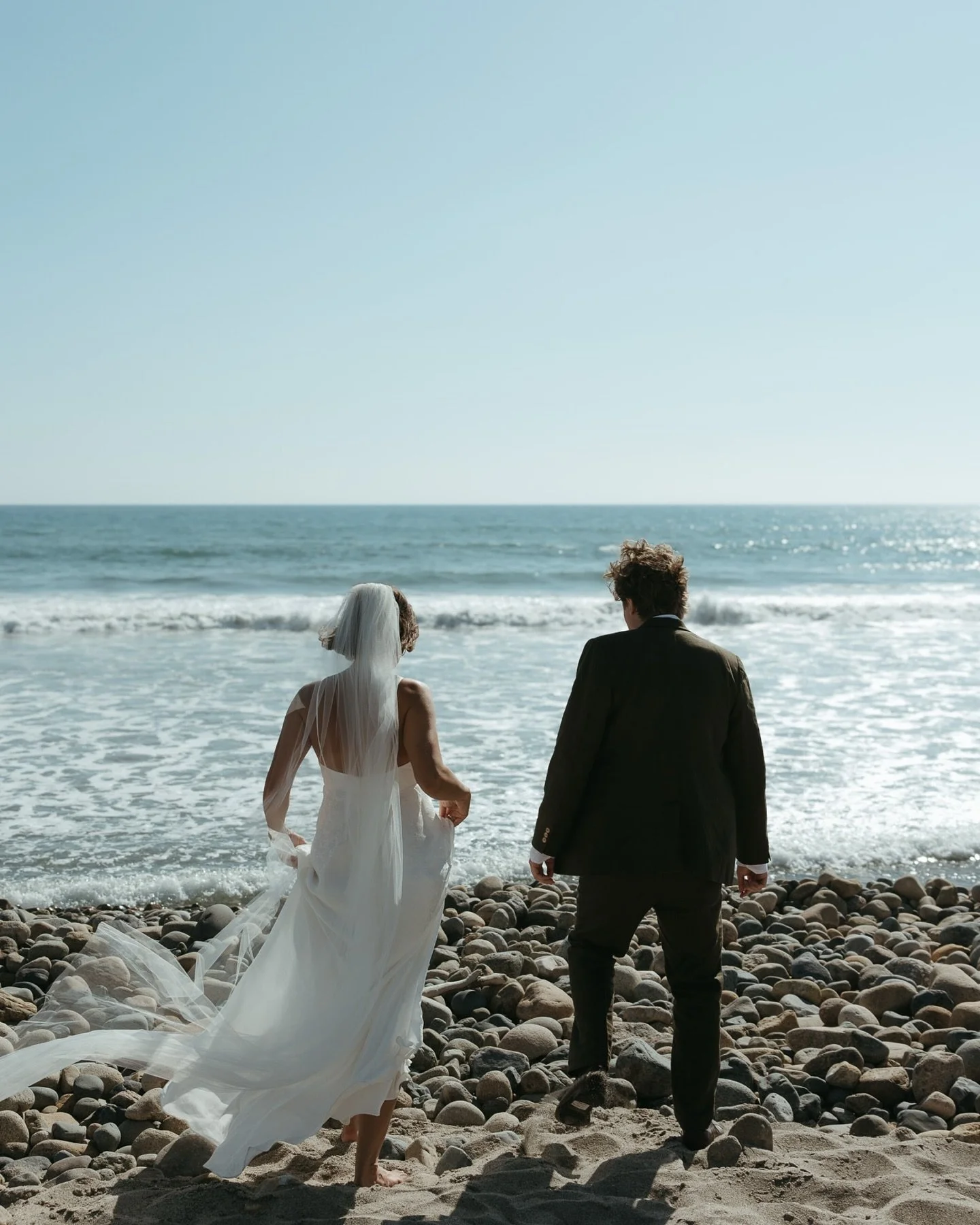 9.6.2025
w + c THANK YOU for trusting me enough to whisk me away to socal for the time of my life.
your love is precious + it was my honor to be its scribe.