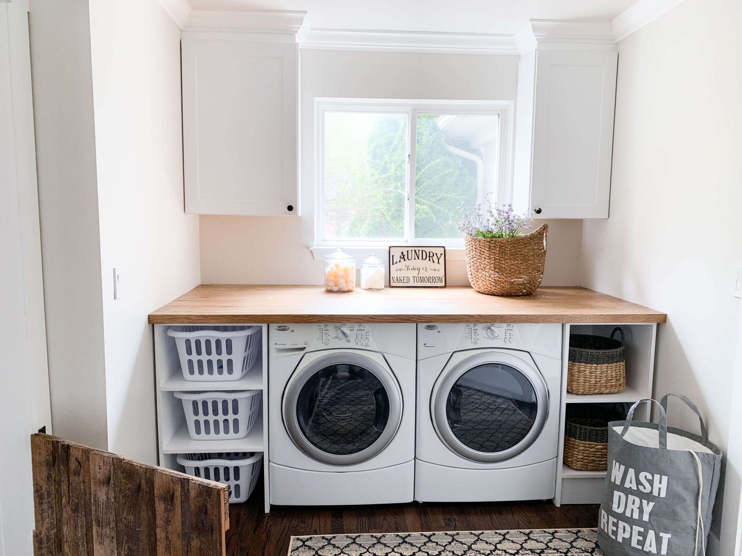 CREATING A PINTEREST PERFECT LAUNDRY ROOM