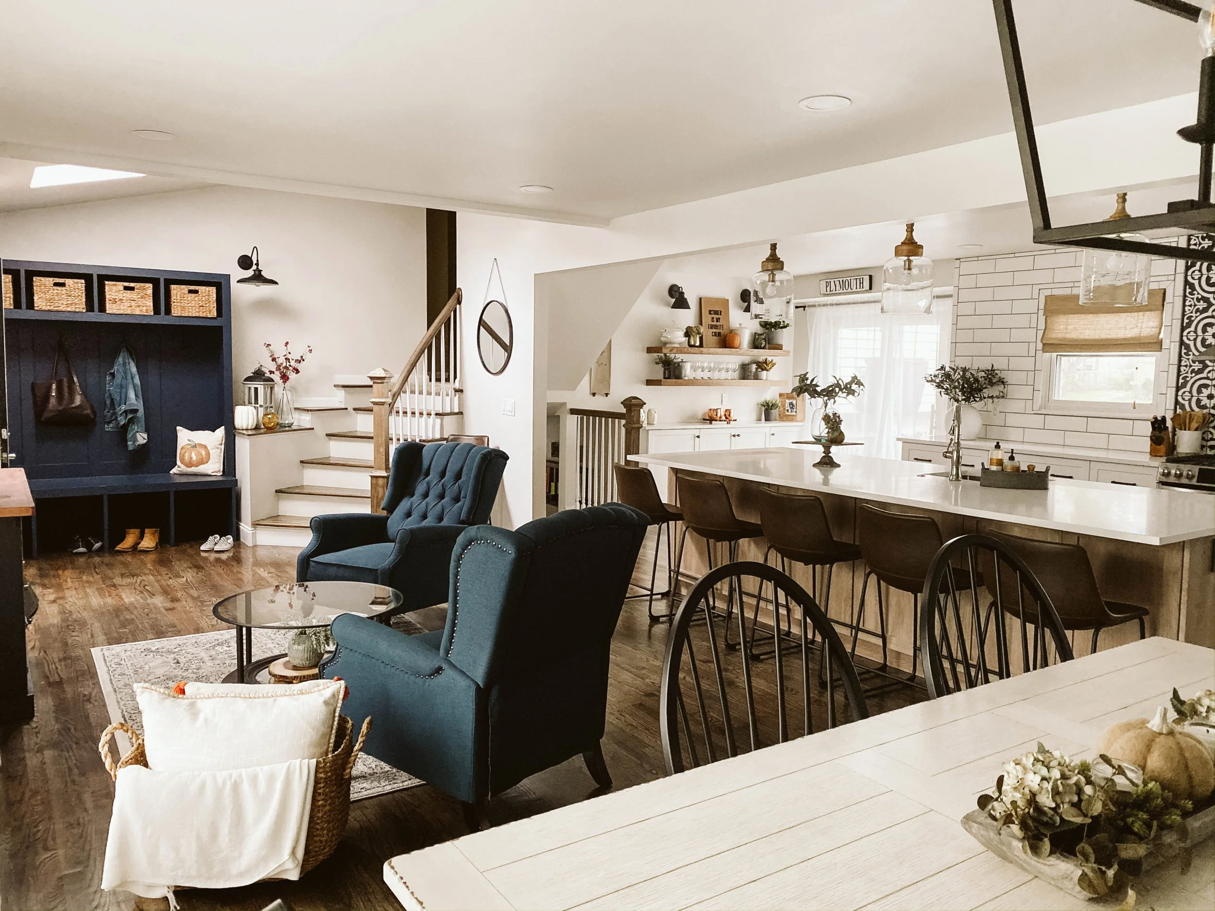 MODERN FARMHOUSE KITCHEN REVEAL // CRESTWOOD + MCKINLEY