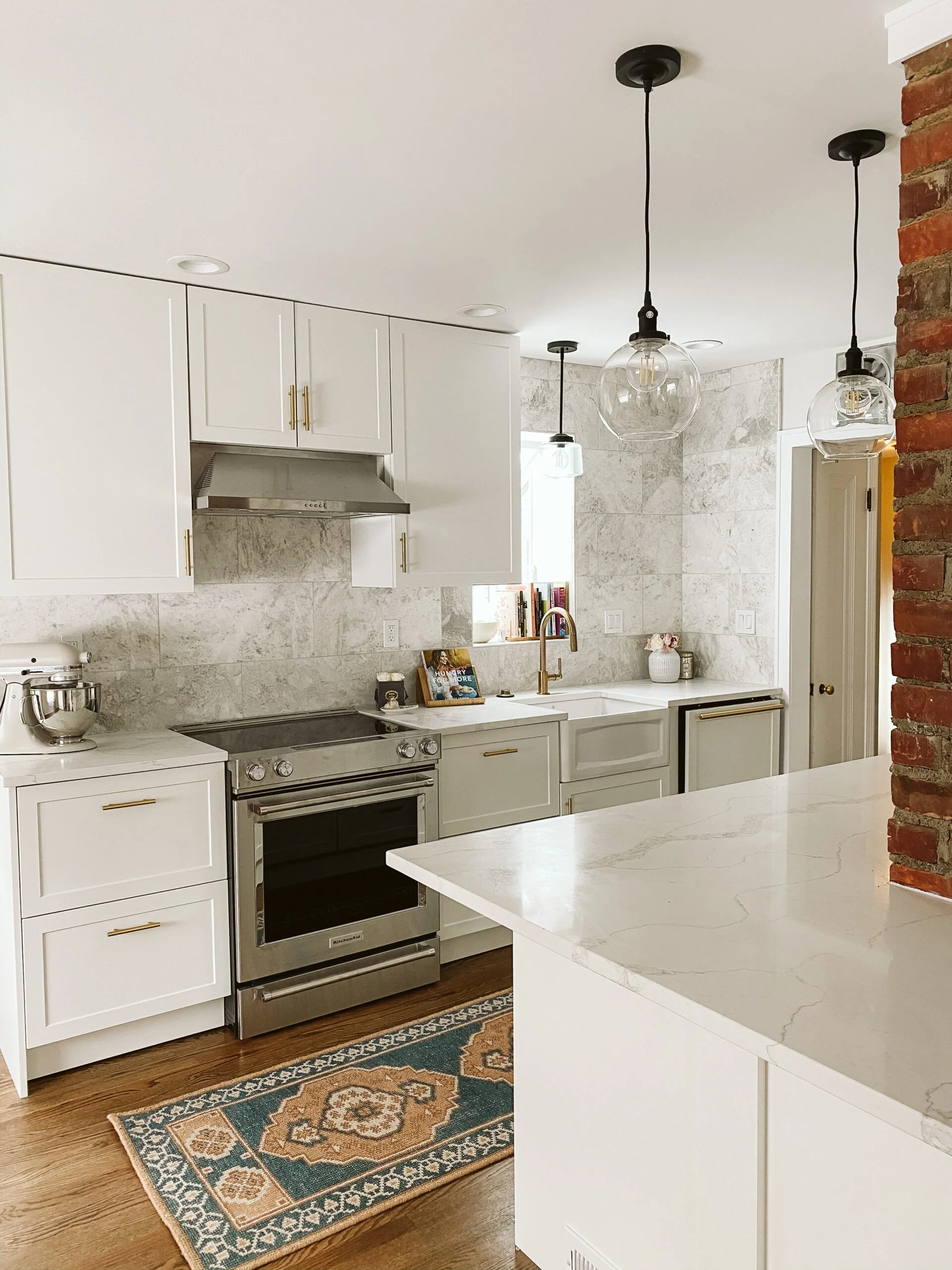 TIPS ON INSTALLING CABINET HARDWARE