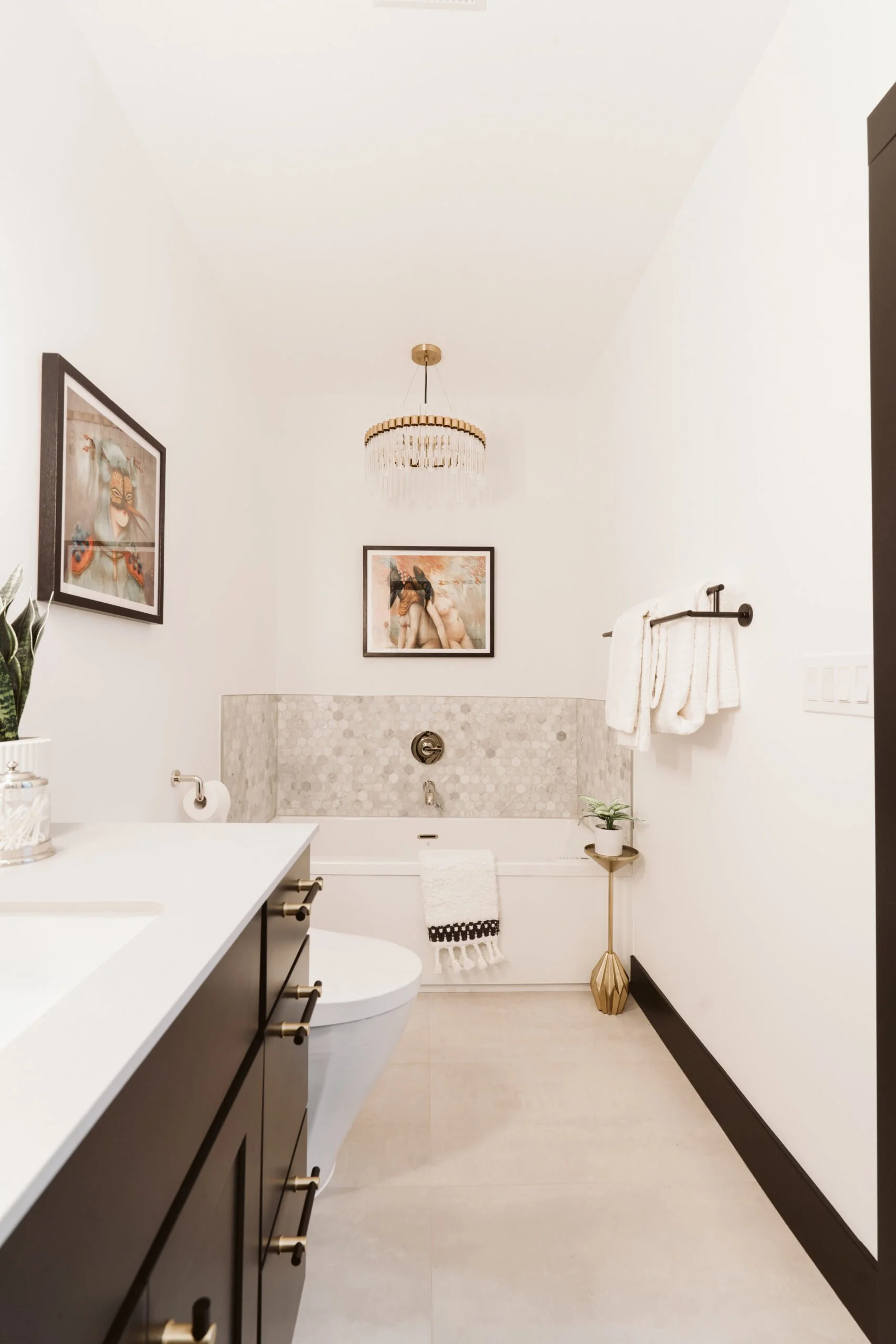 5 MOST COMMON TYPES OF BATHTUBS