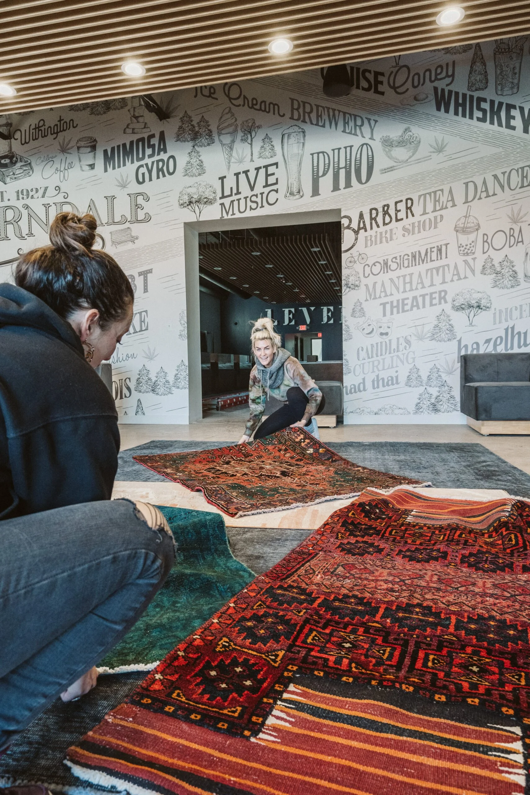 OUR FAVORITE SPOTS FOR VINTAGE RUGS