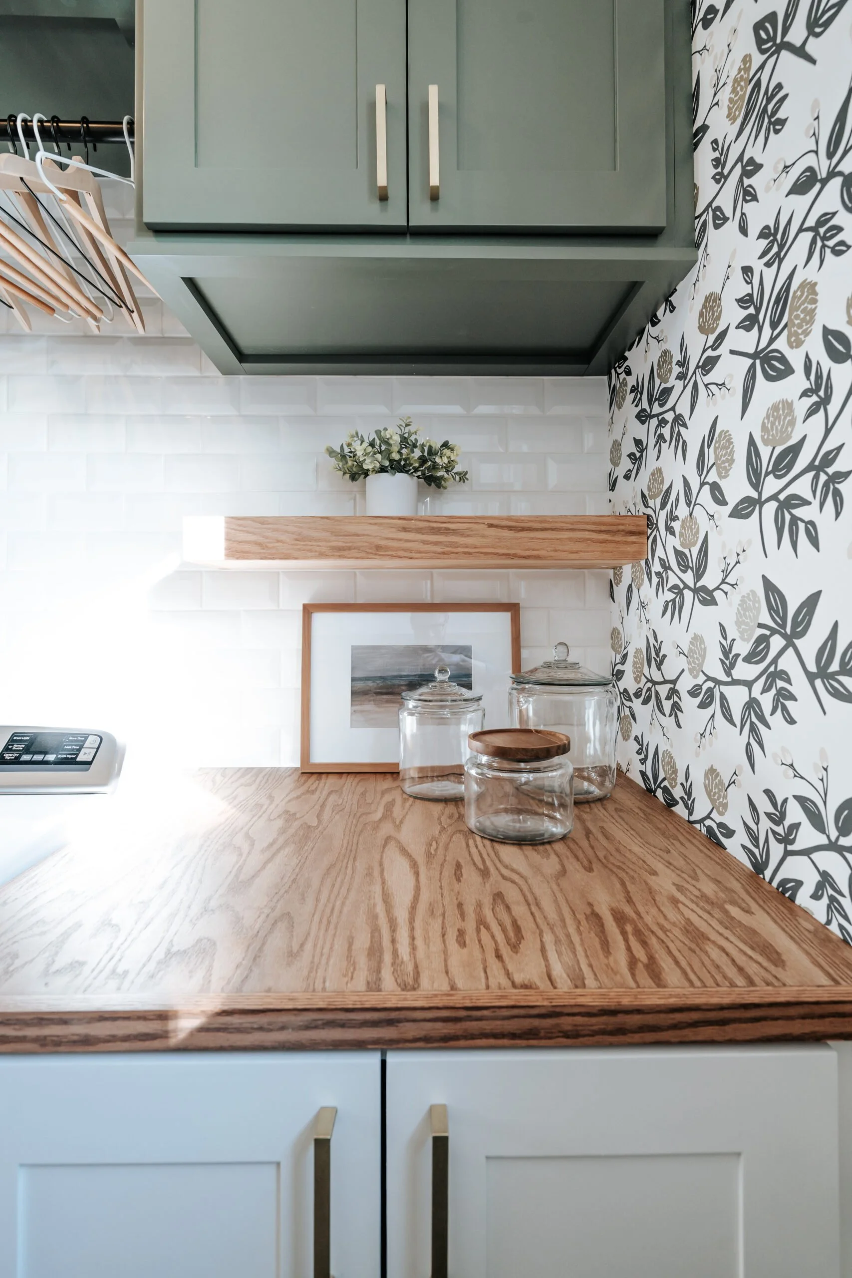 FAVORITE PLACES TO BUY ART