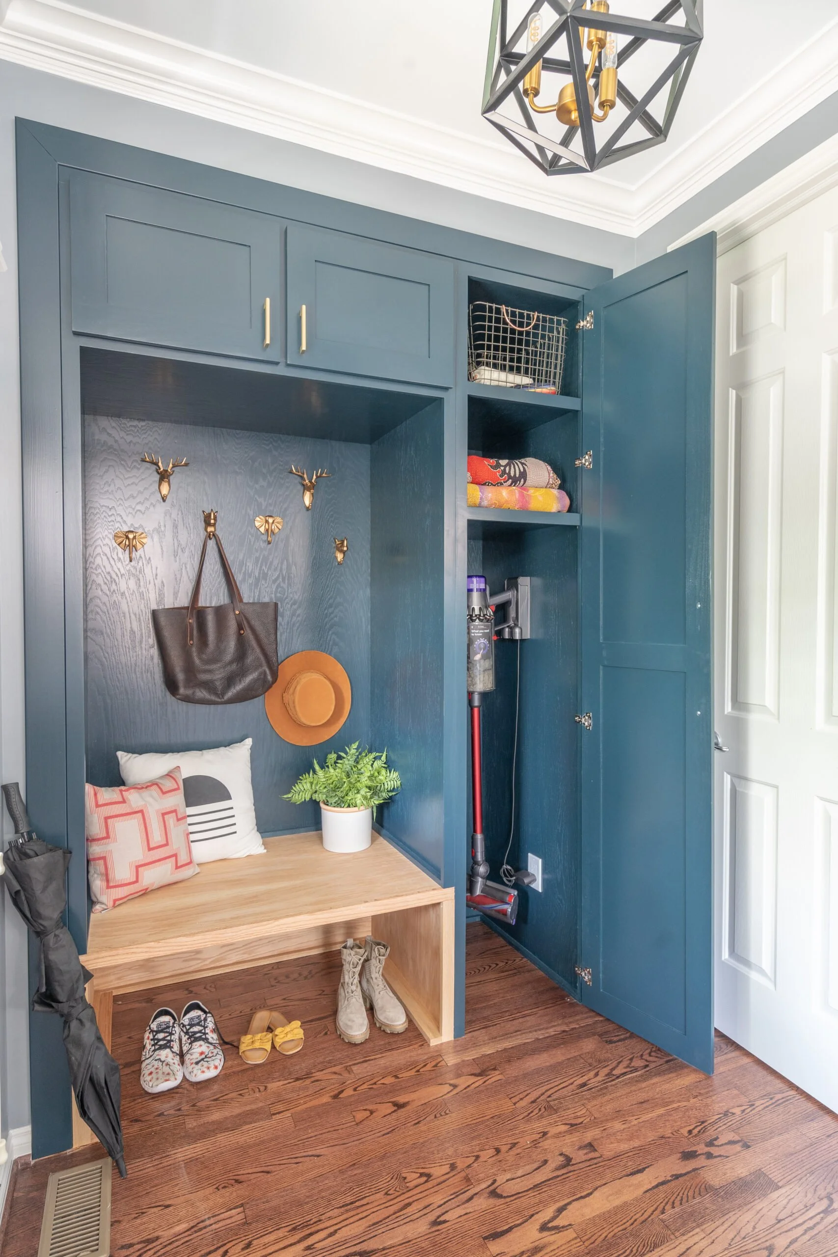 ROOSEVELT + MONROE MUDROOM REVEAL
