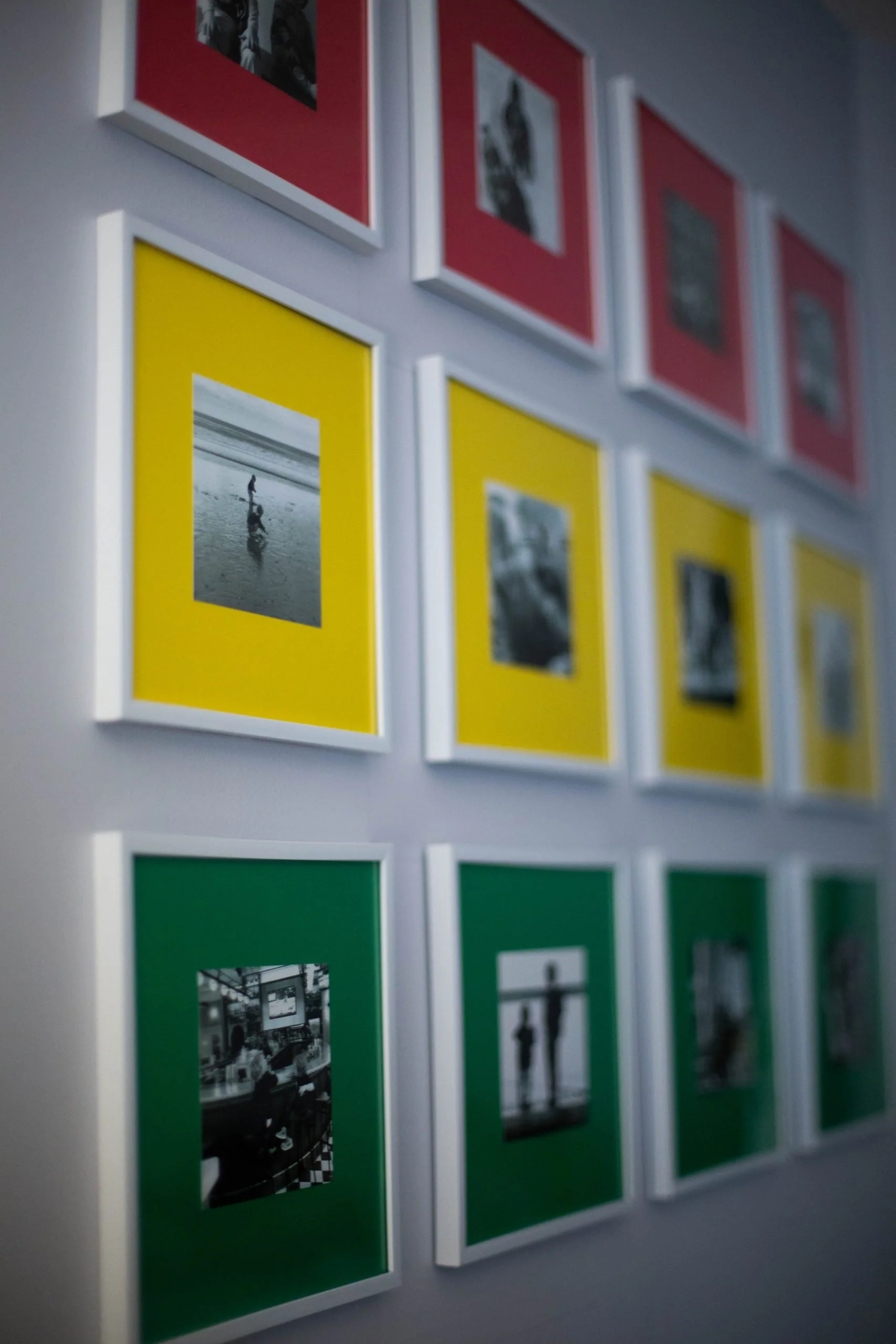 DIY COLORFUL INSTAGRAM PHOTO WALL