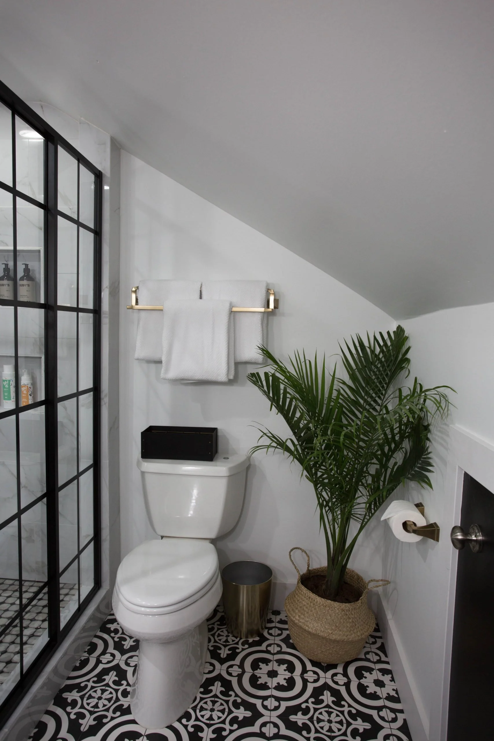 MODERN MASTER BATHROOM REVEAL