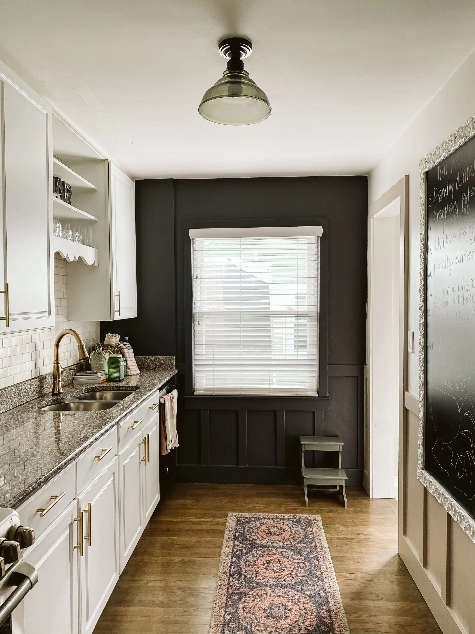 HOW TO UPDATE A KITCHEN IN A WEEKEND