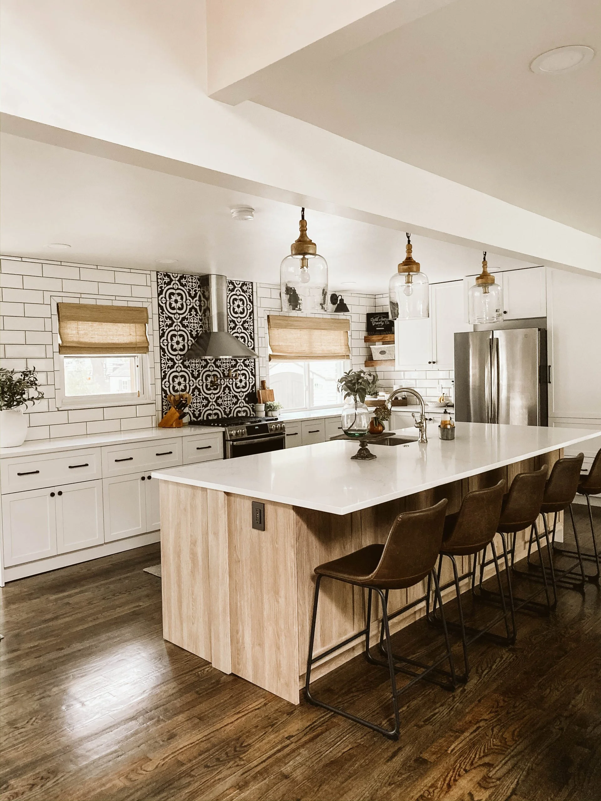 TRIANGLE KITCHEN LAYOUTS