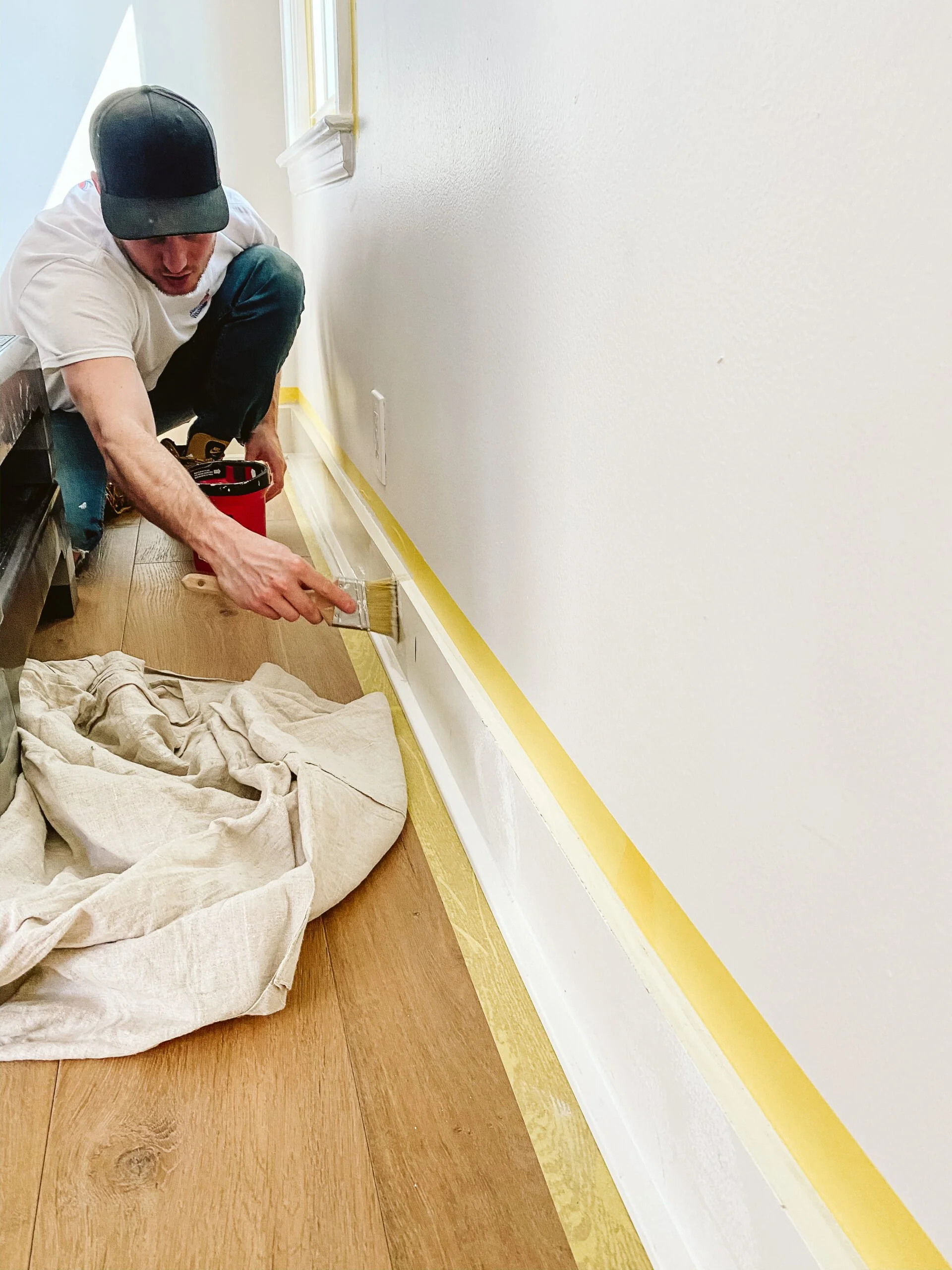 HOW TO PAINT TRIM MOLDING