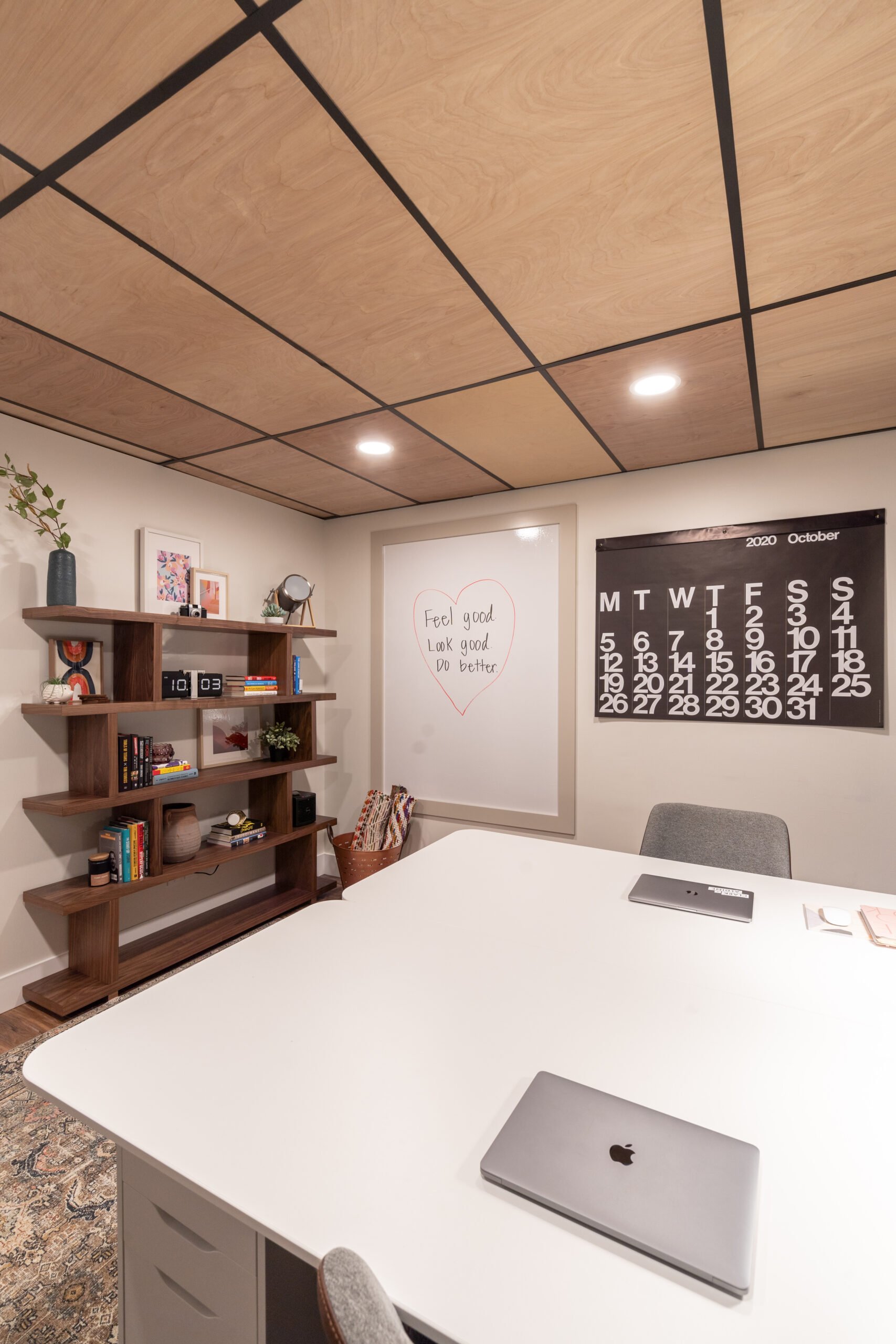 HOW TO BUILD A CUSTOM WHITEBOARD