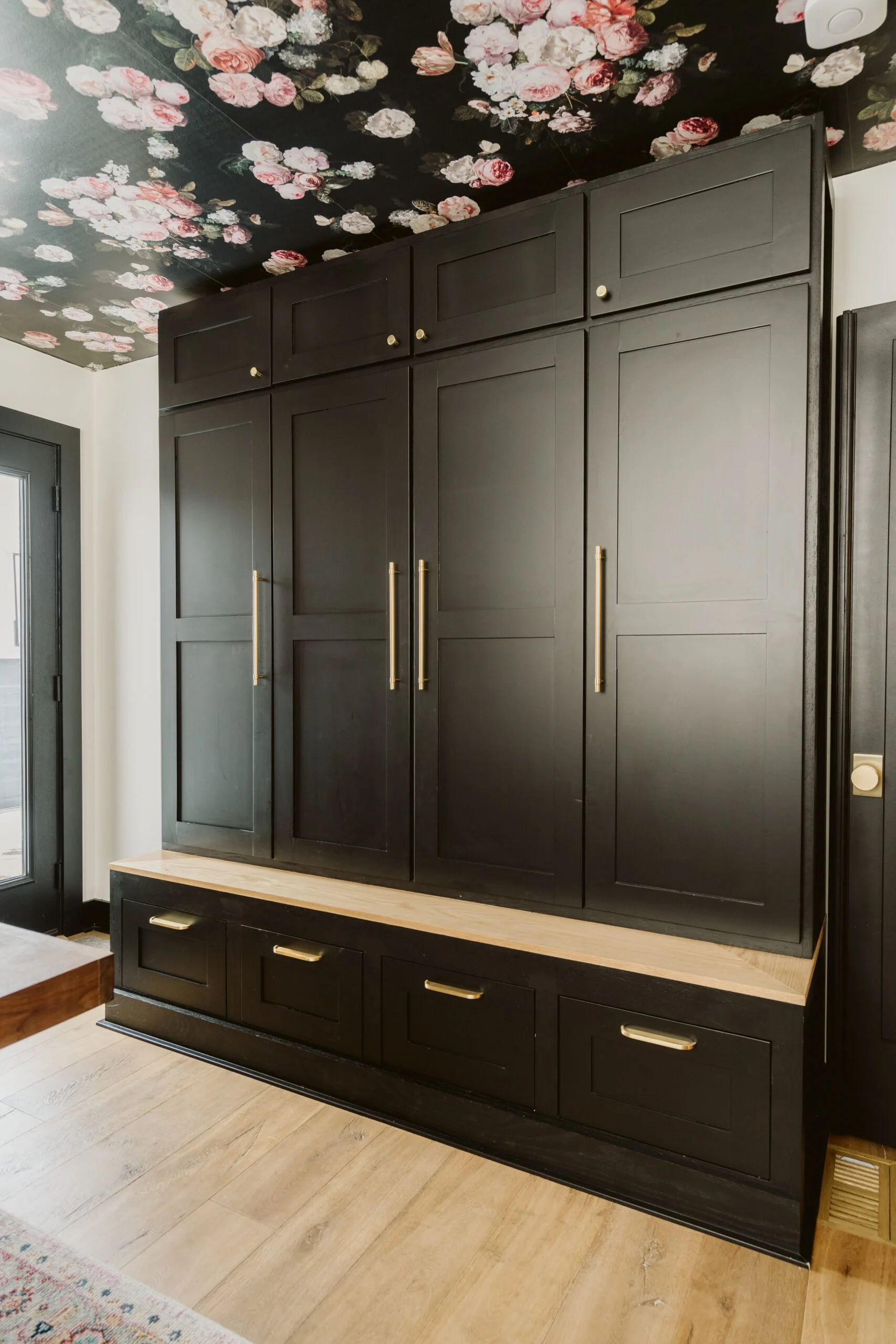 OUR FAVORITE MOODY PAINT