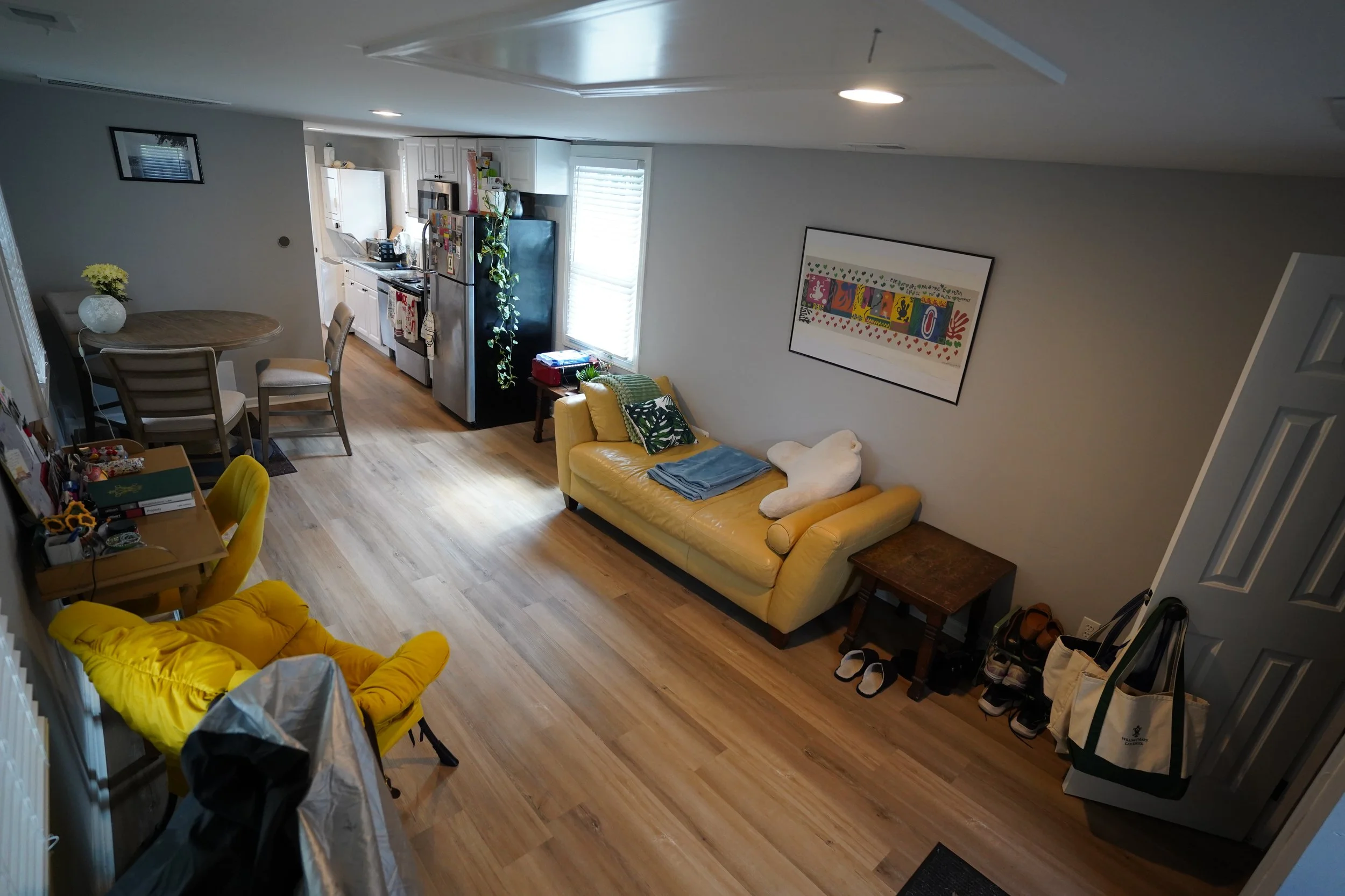 living-room-1.JPG