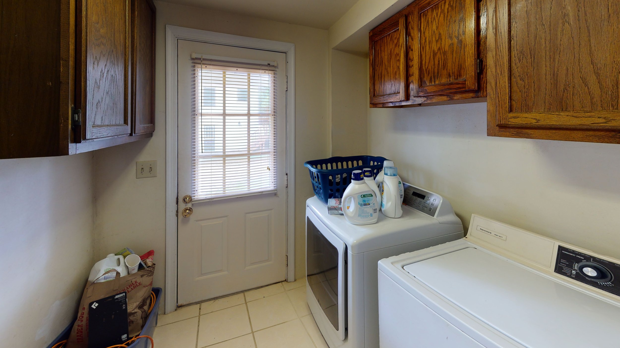 105-Wythe-Ave-Laundry.jpg