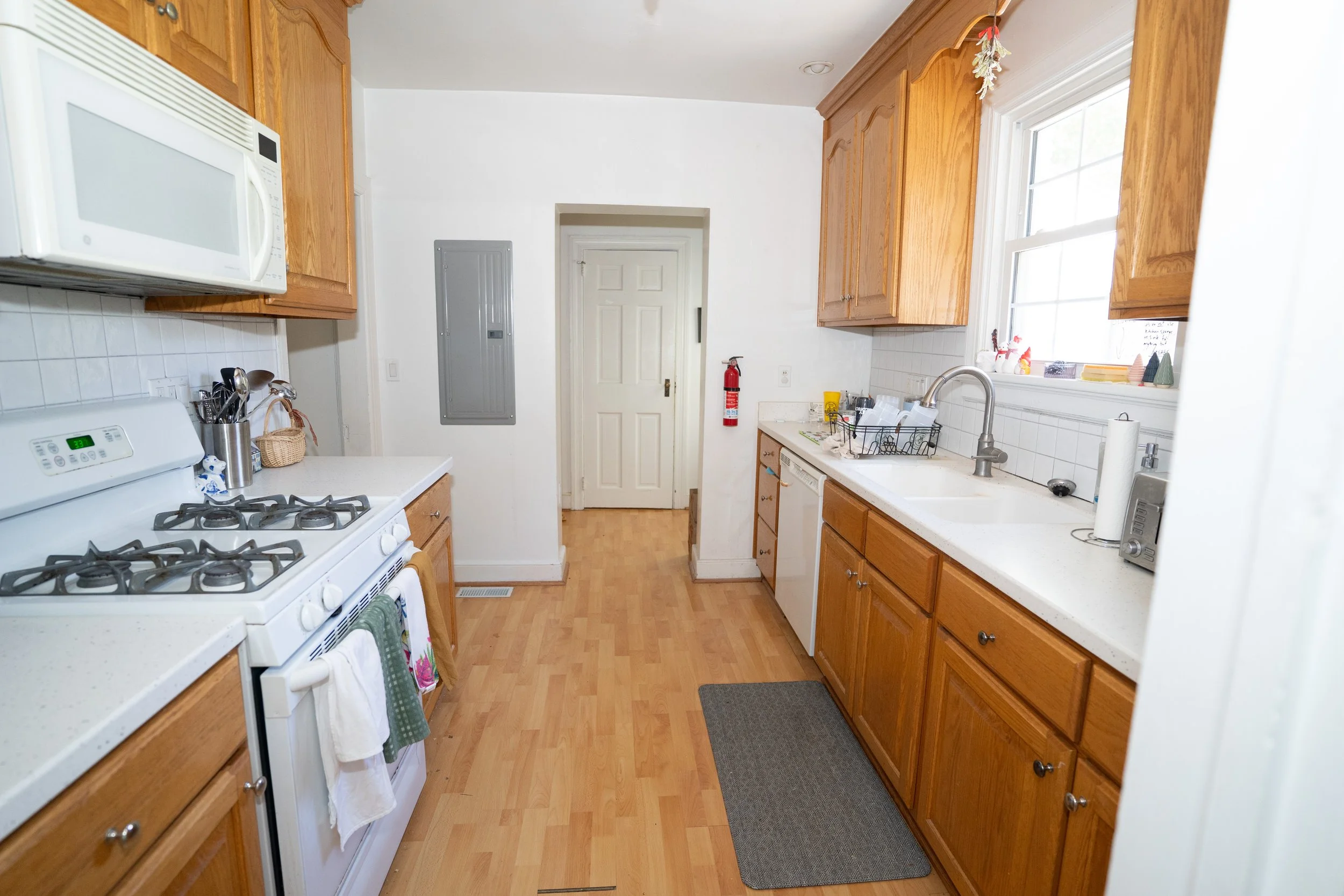 kitchen-1.jpg