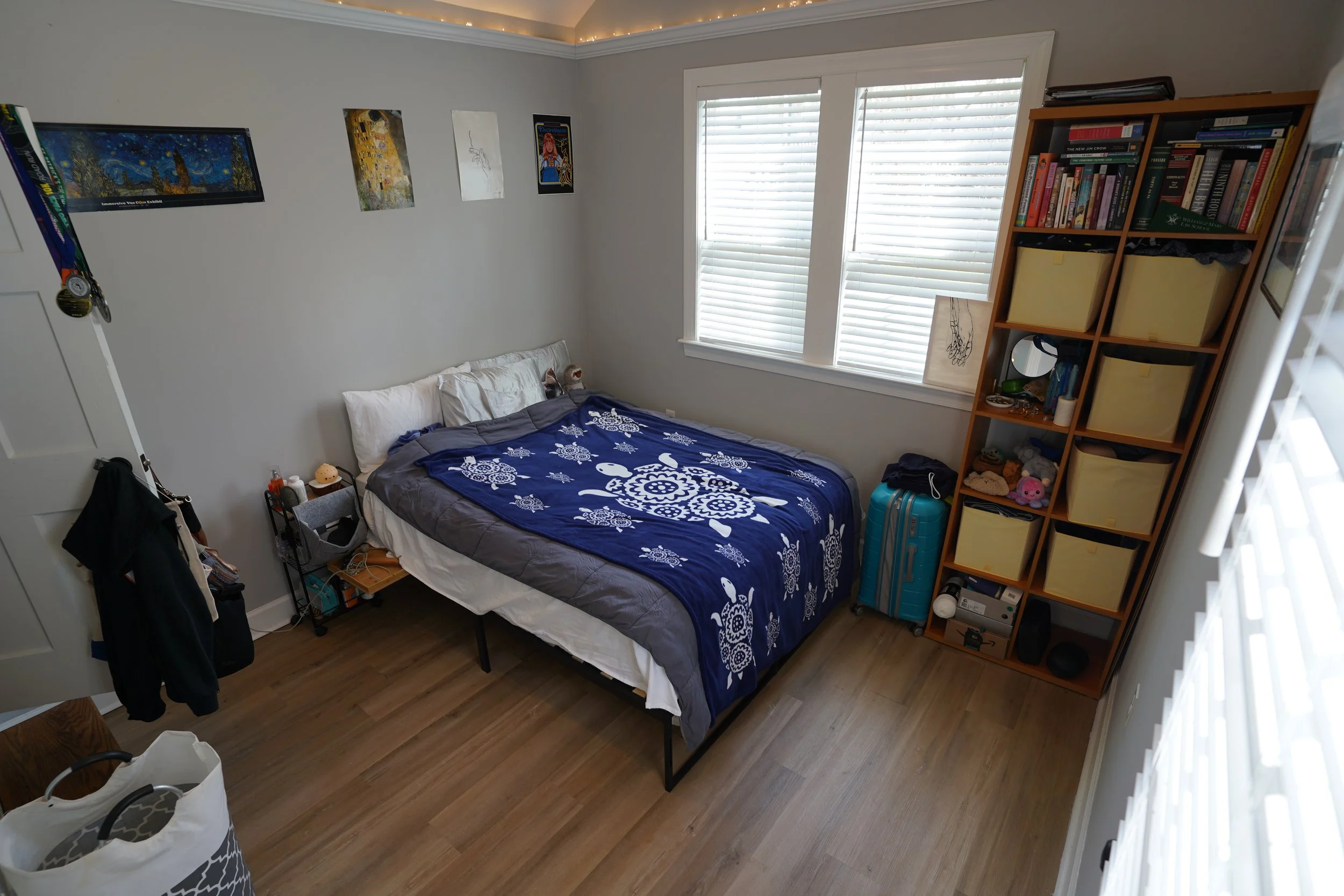 bedroom-1.JPG