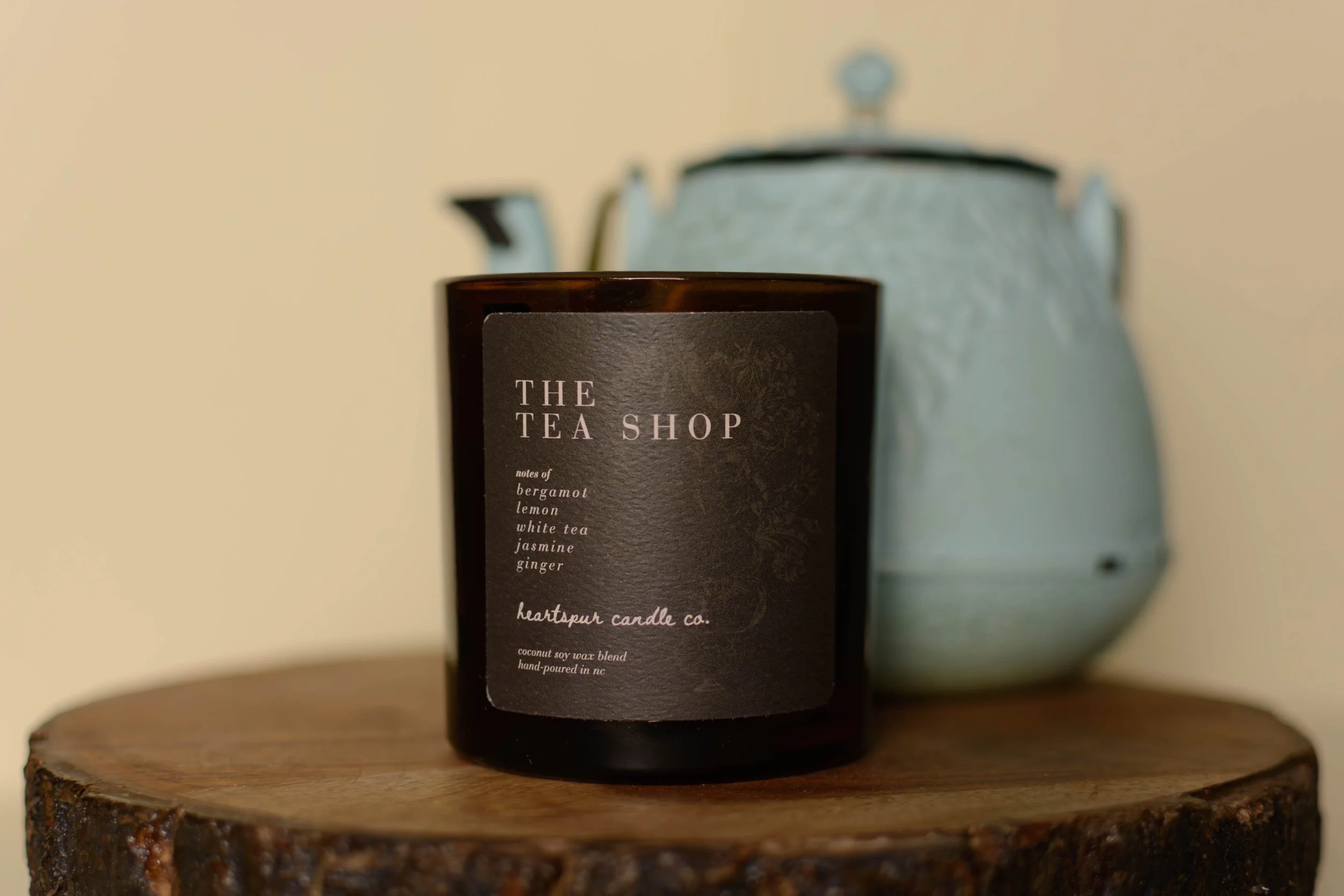 the tea shop 12 oz candle