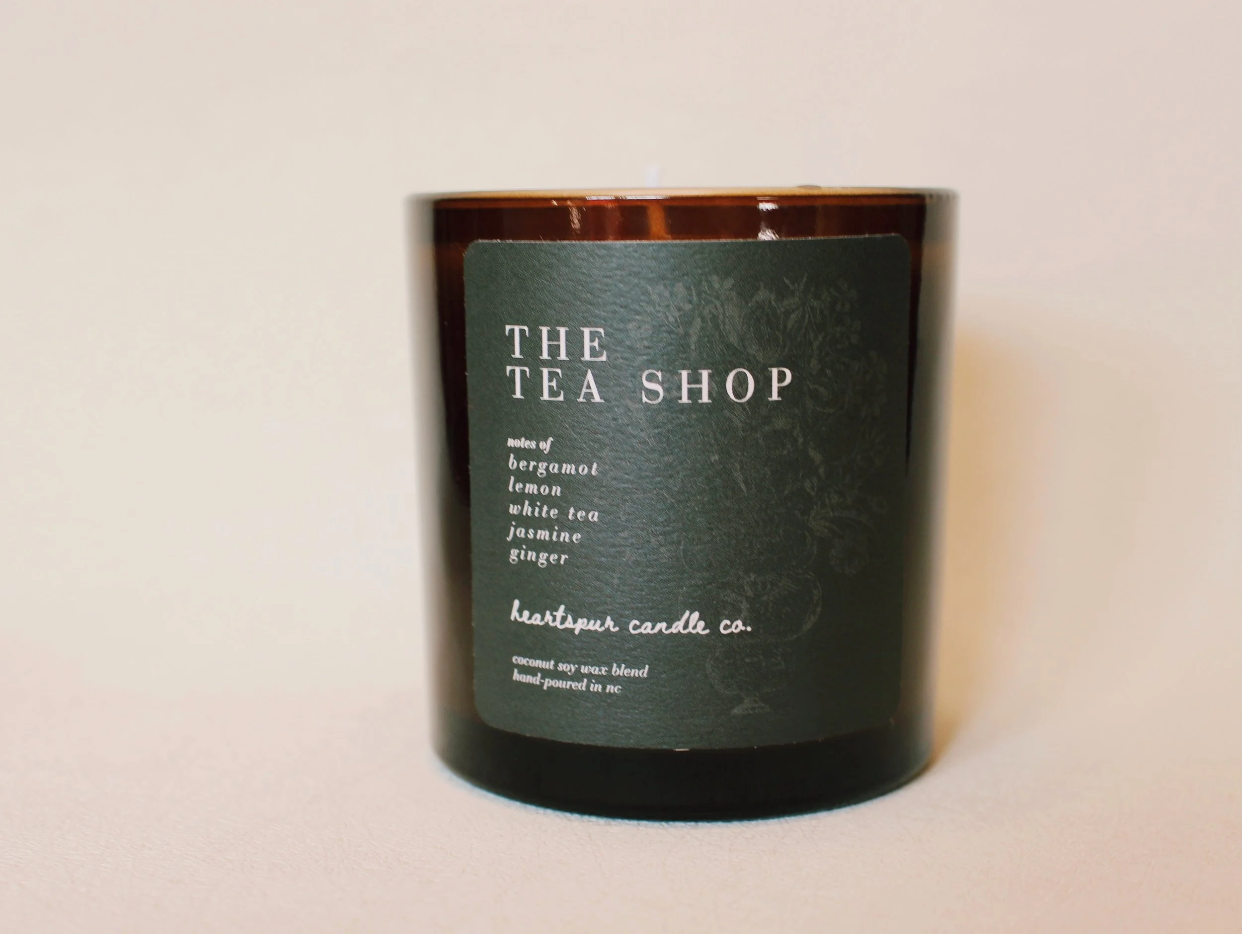 the tea shop 7 oz candle
