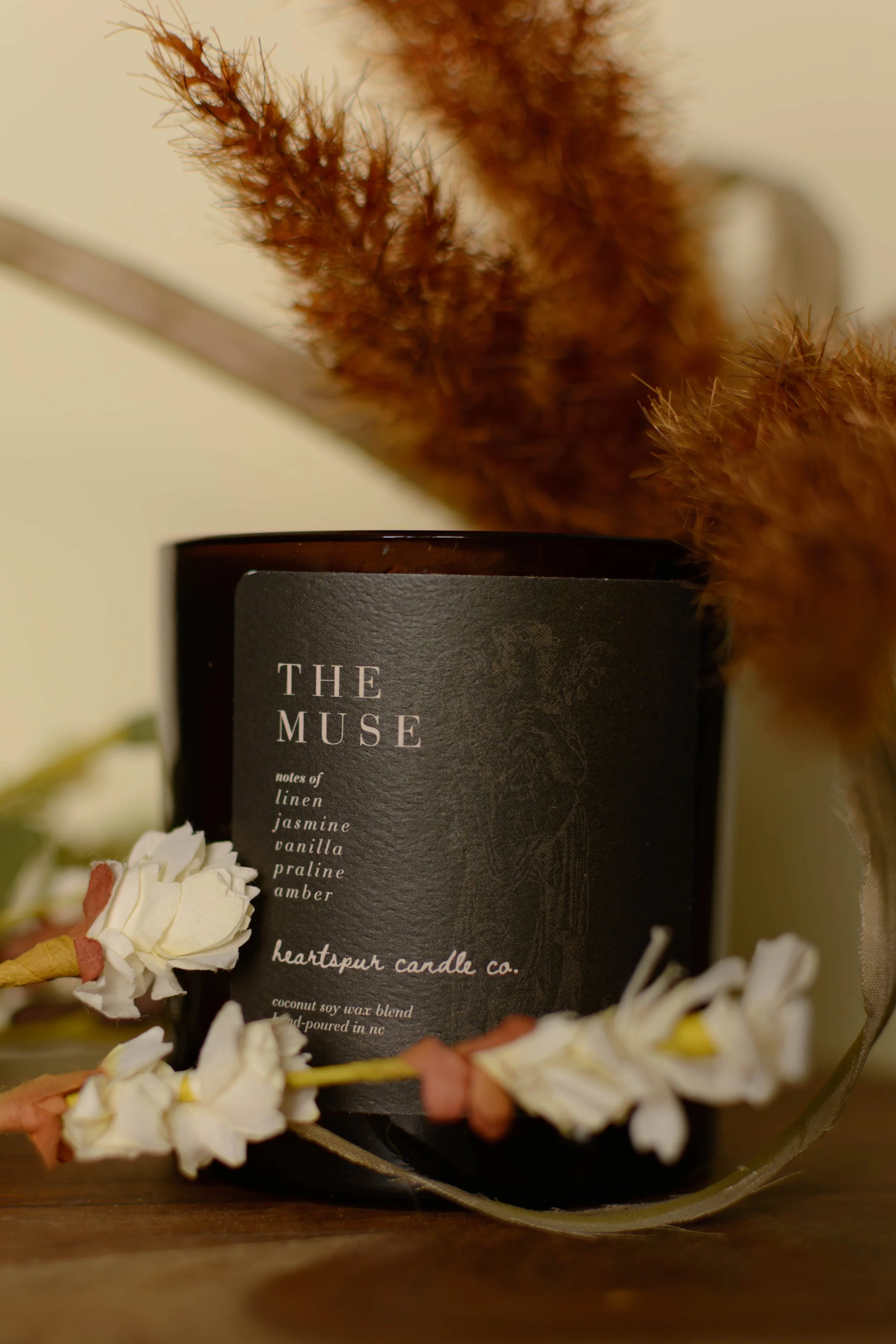the muse 12 oz candle