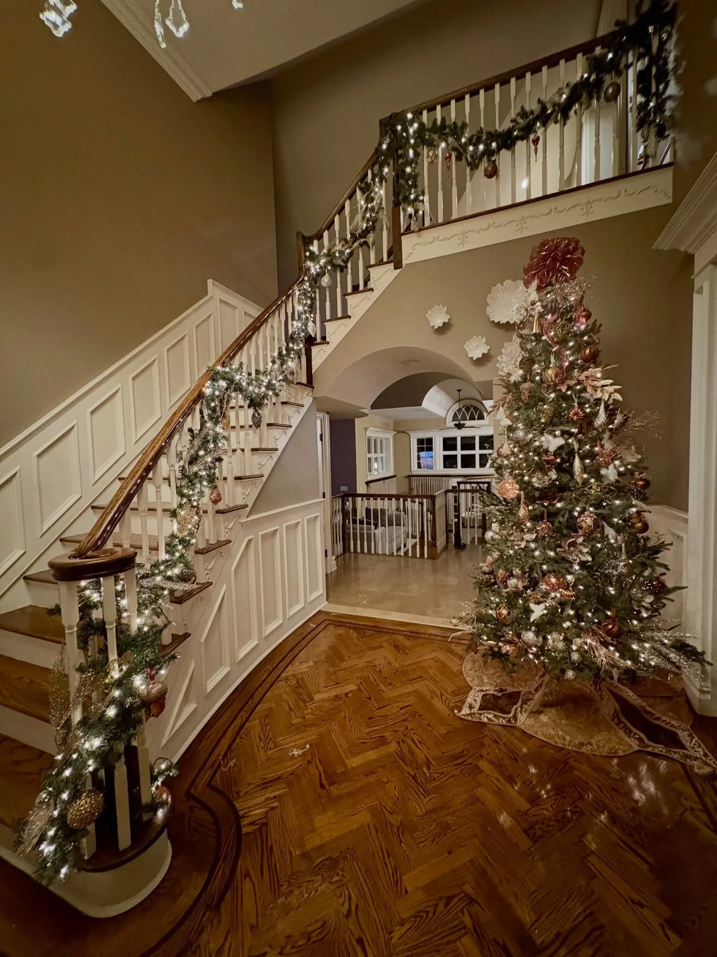 🎄❤️ #christmaslights #christmastree #christmasseason #christmasornaments