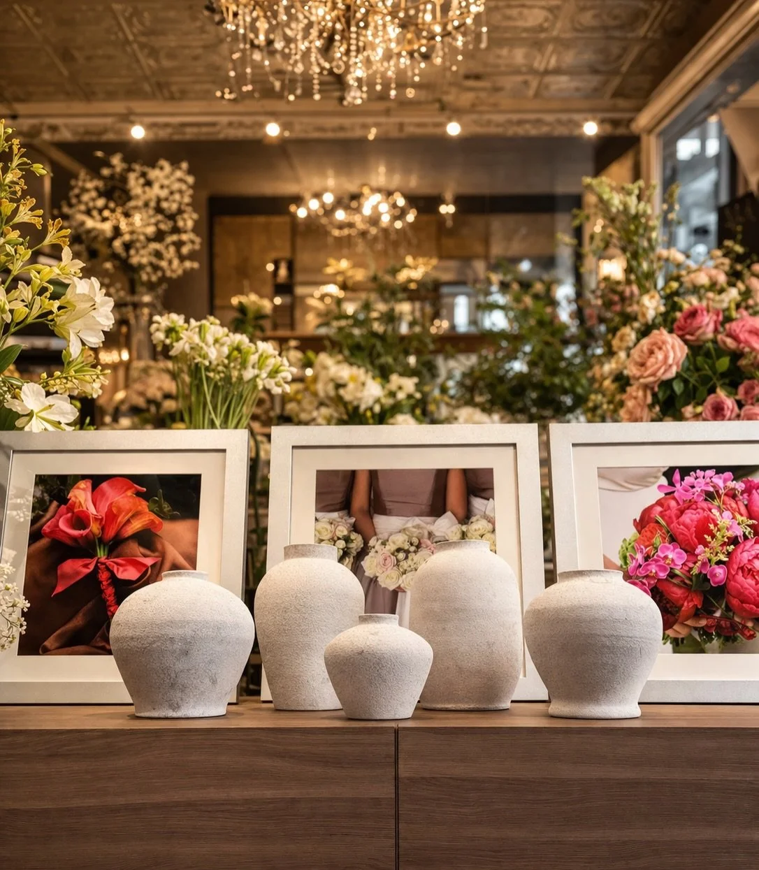 More new vases just landed! 🌷🤍

#vases #armonk #flowershop #luxuryflowers #florist