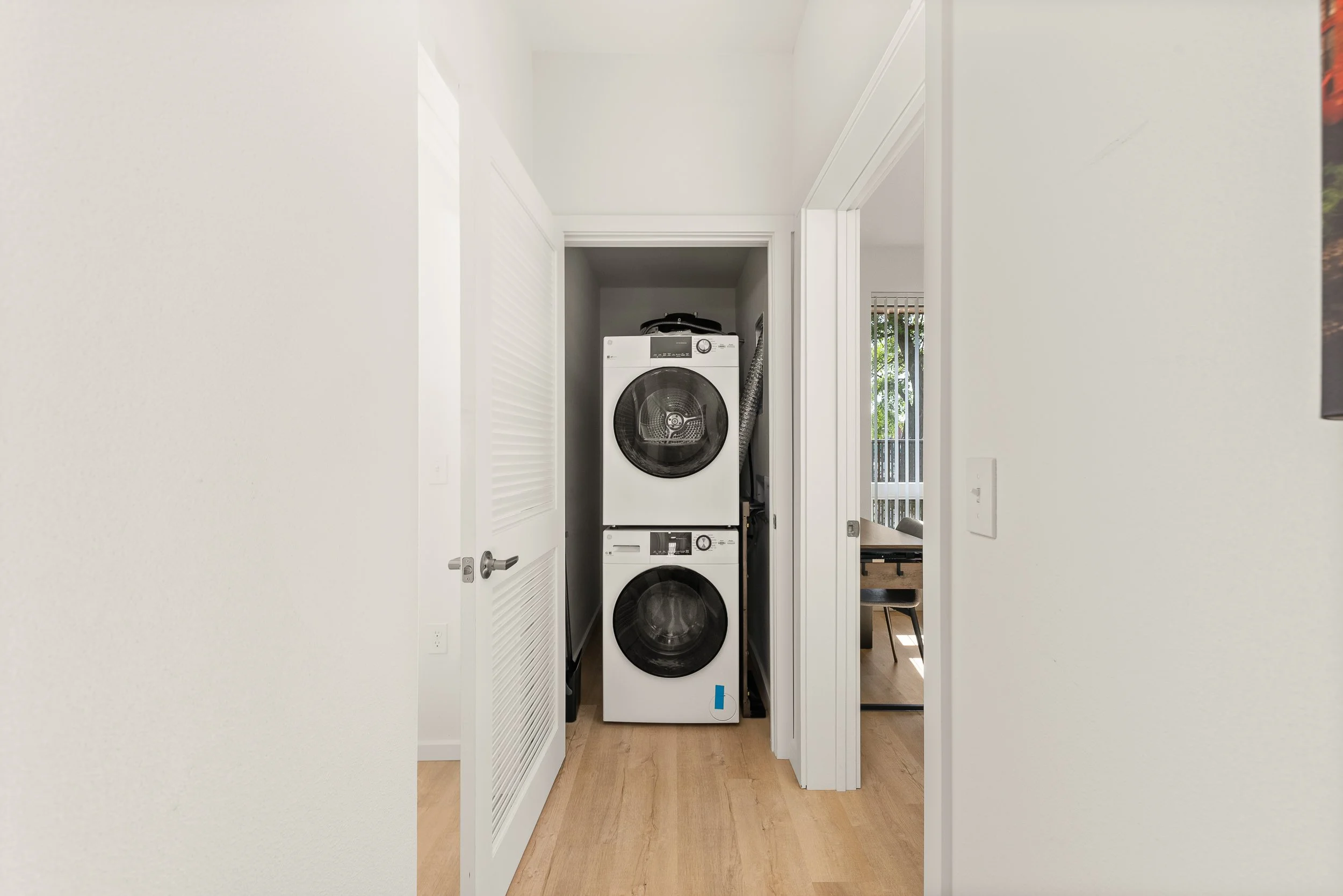 040-803 E Sharp Ave Unit101 016.jpg