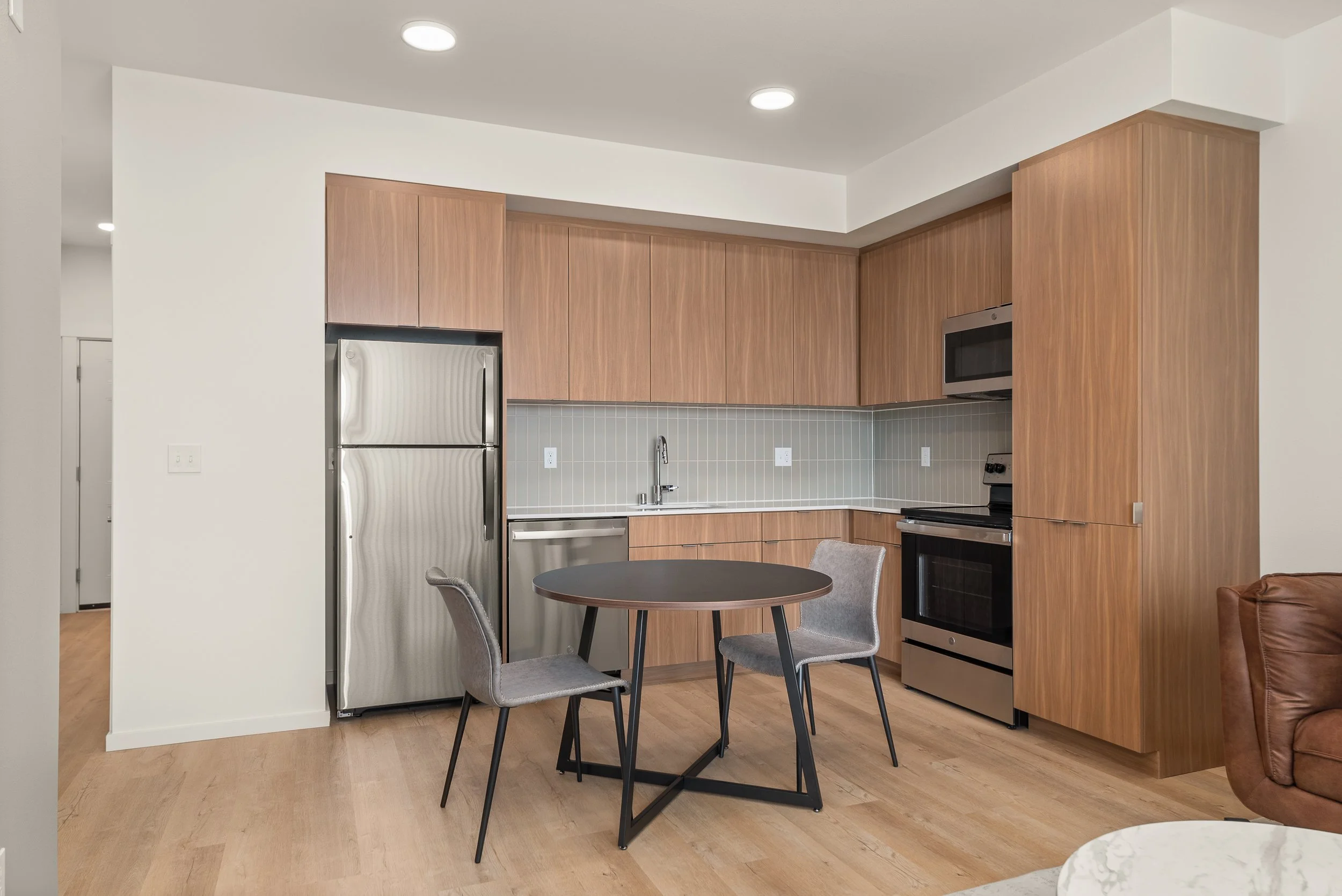 102-803 E Sharp Ave Unit 403 022.jpg
