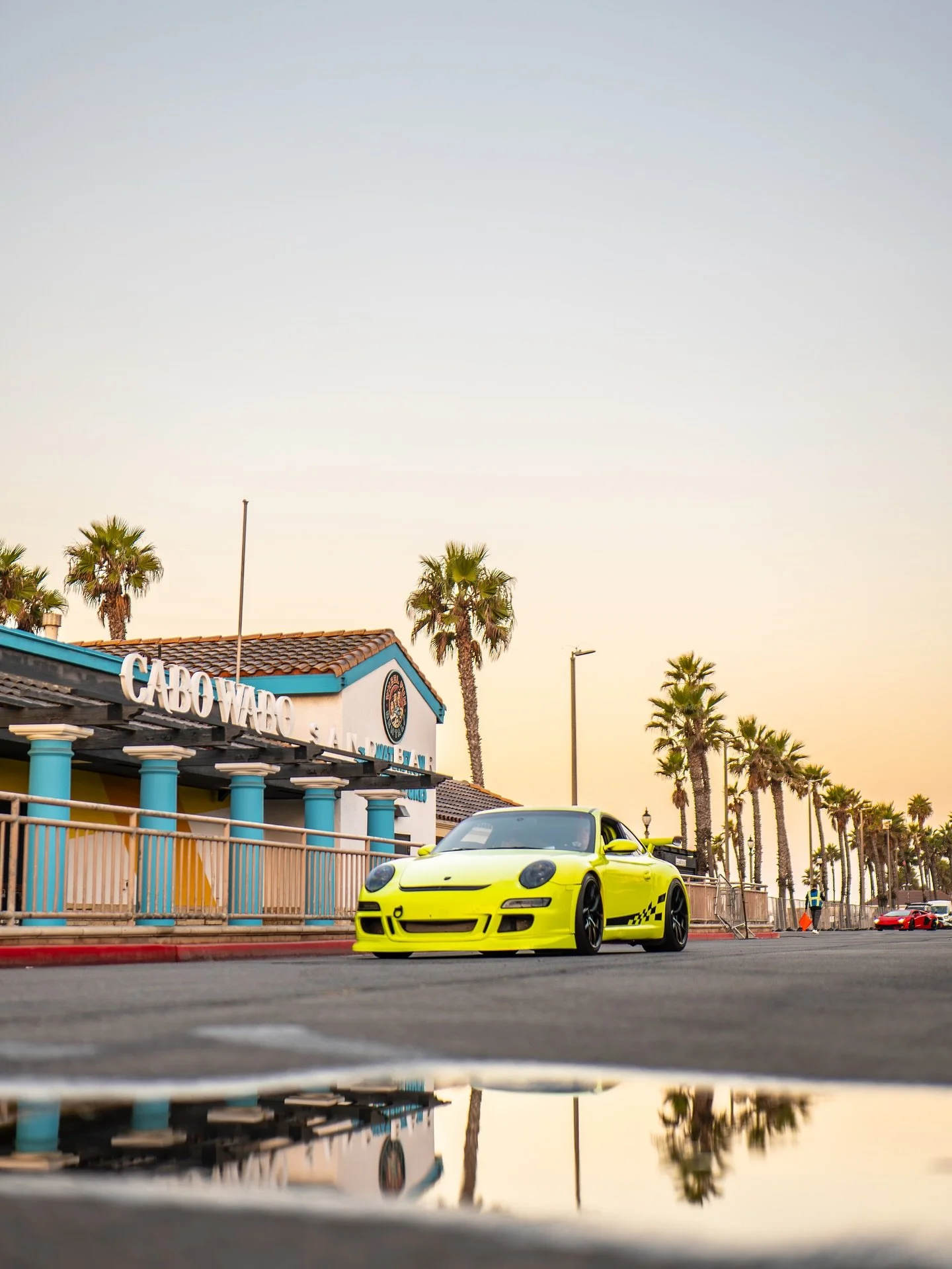 That early morning load in and setup on a Cars &lsquo;N Copters Sunday 🌅 🚗🚙🚌🚎🏎️🚓🛻🚐🚚

📸 @spottingcarss 

Cars &lsquo;N Copters 2025 was presented by @torklaw and supports the Huntington Beach Police &amp; Community Foundation 🤝 @hbpcf 👮&z