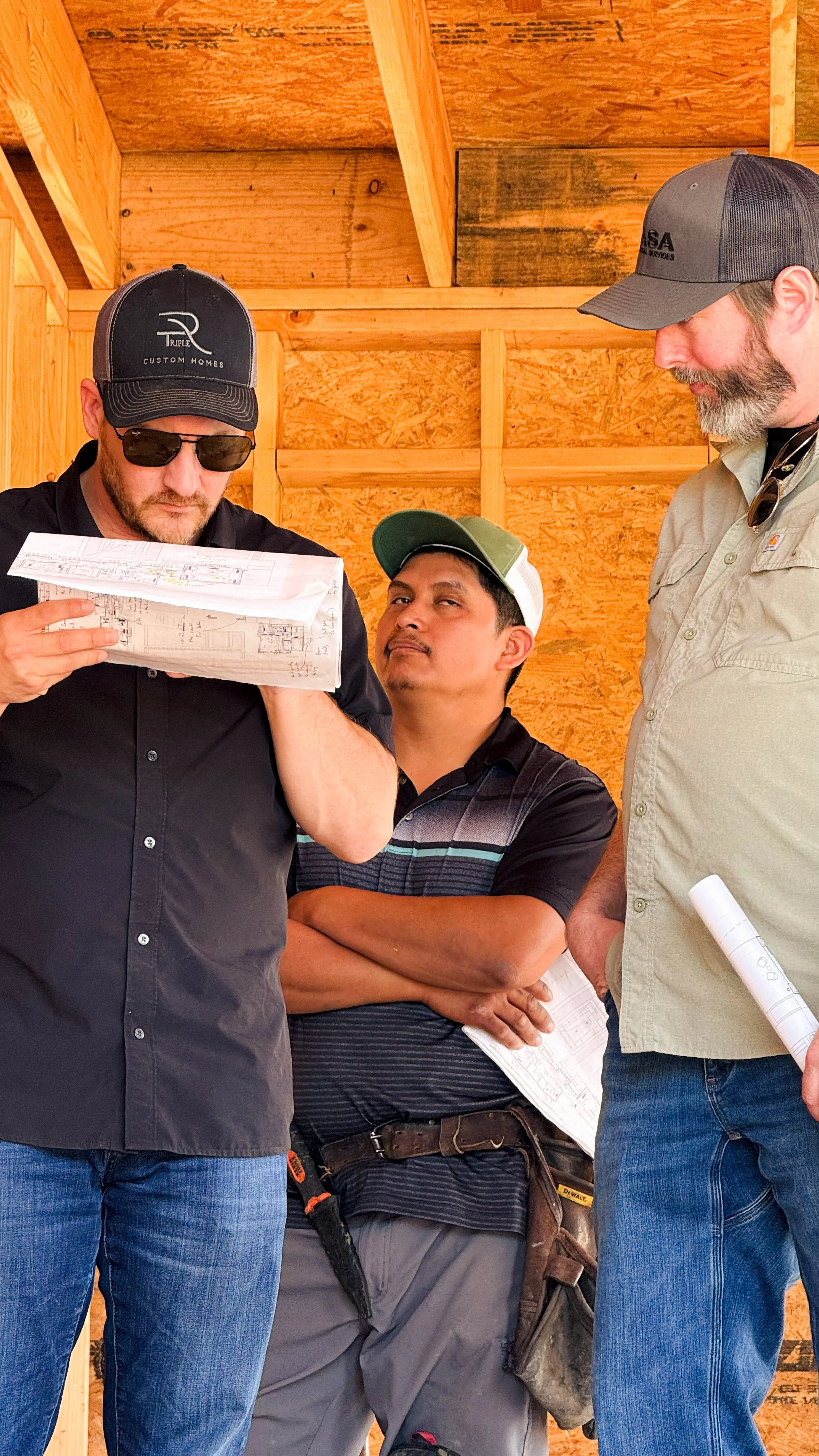 San Antonio Texas Driftwood Custom Home Builder Speaking With HVAC Subcontractor at Luxury Build