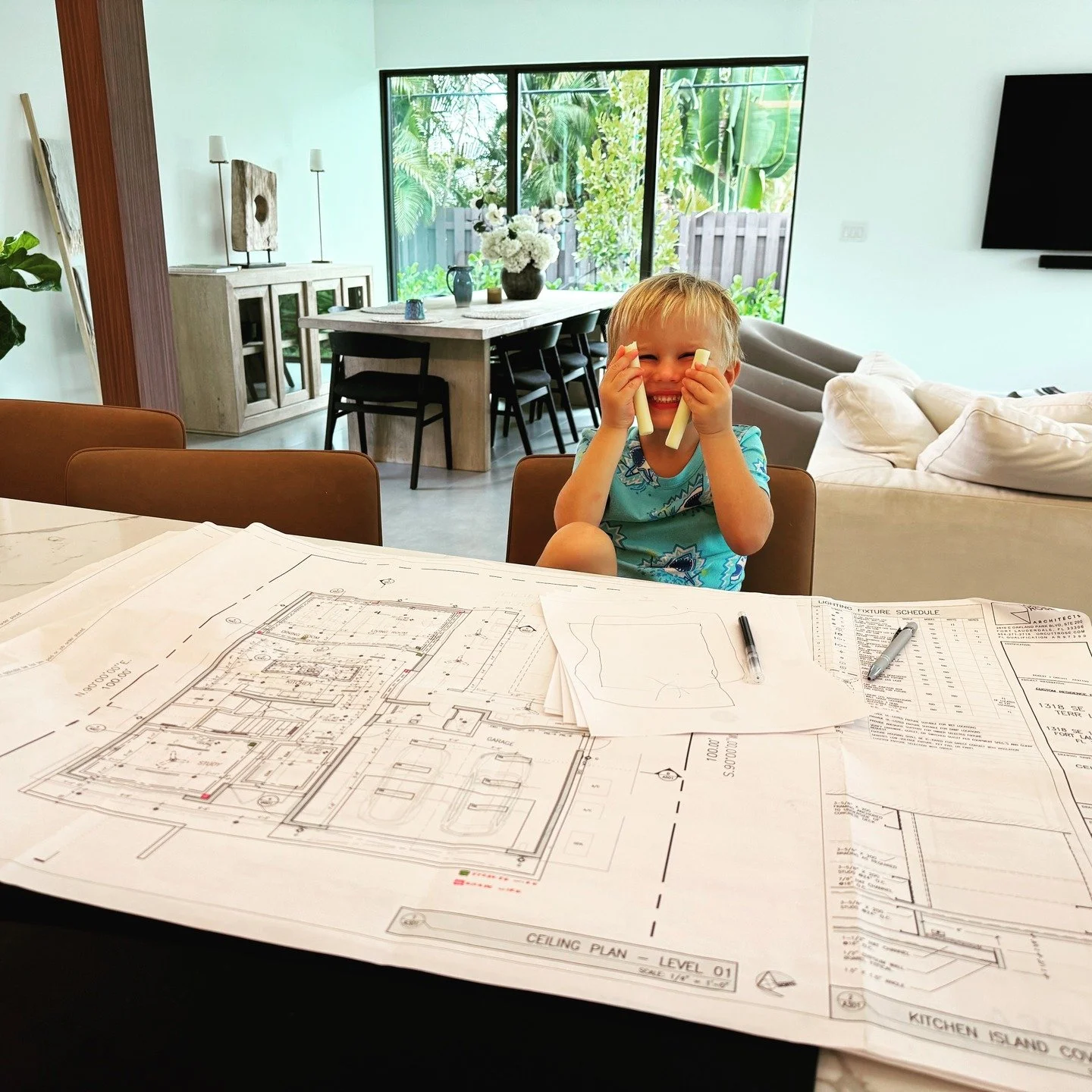 Back online after a 12-day blur, thanks to the joy of moving (with kids). We officially traded in horse country (Davie) for salt air and canal breezes in downtown Fort Lauderdale.
It’s a new energy, and it’s made me reflect even more de