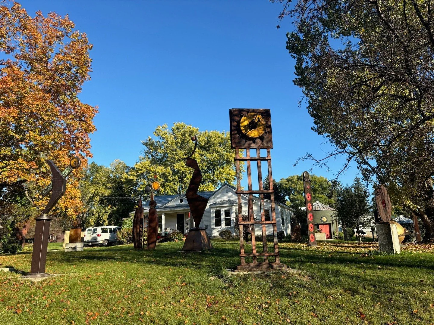 The Maeck Sculpture Foundation has a new website.  maecksculpture.org.