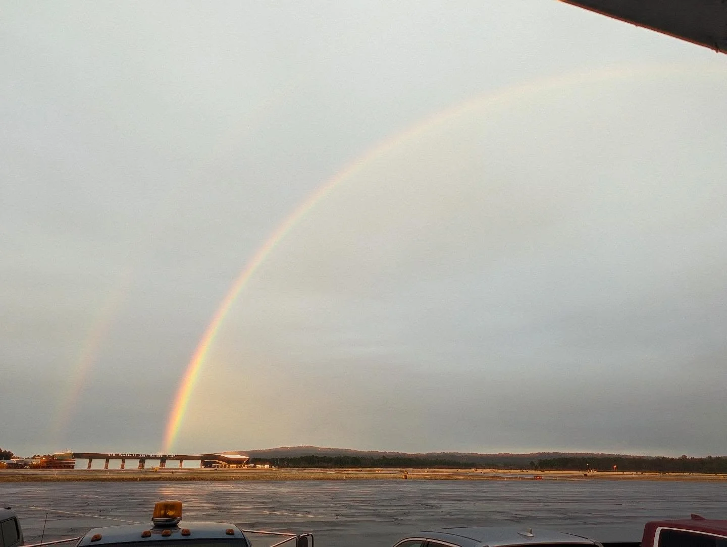 A delightful surprise for the Henniker Flying Club monthly meeting! 🌈🛩️ #kcon