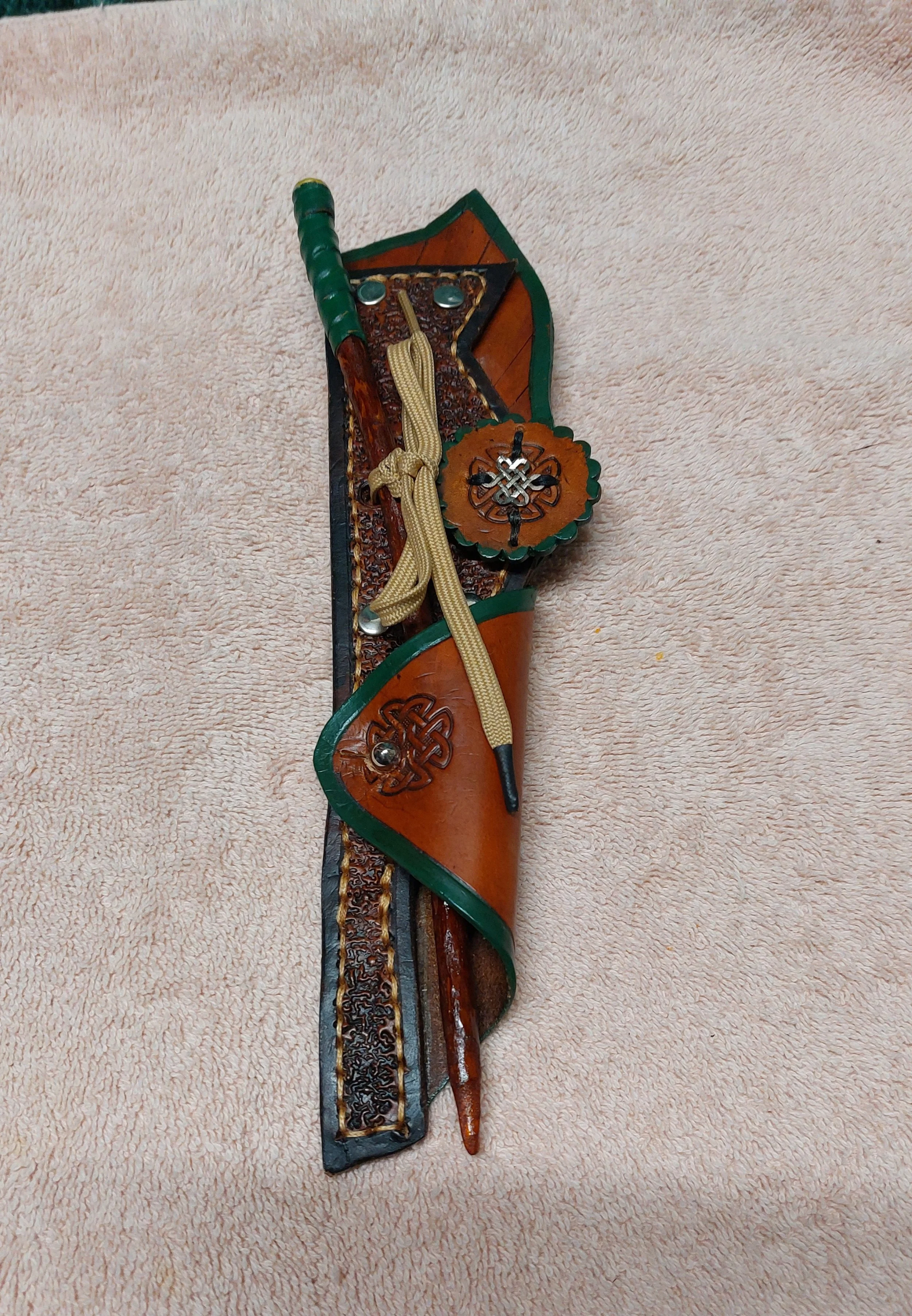 holster celtic square knot main 3rd try.jpg