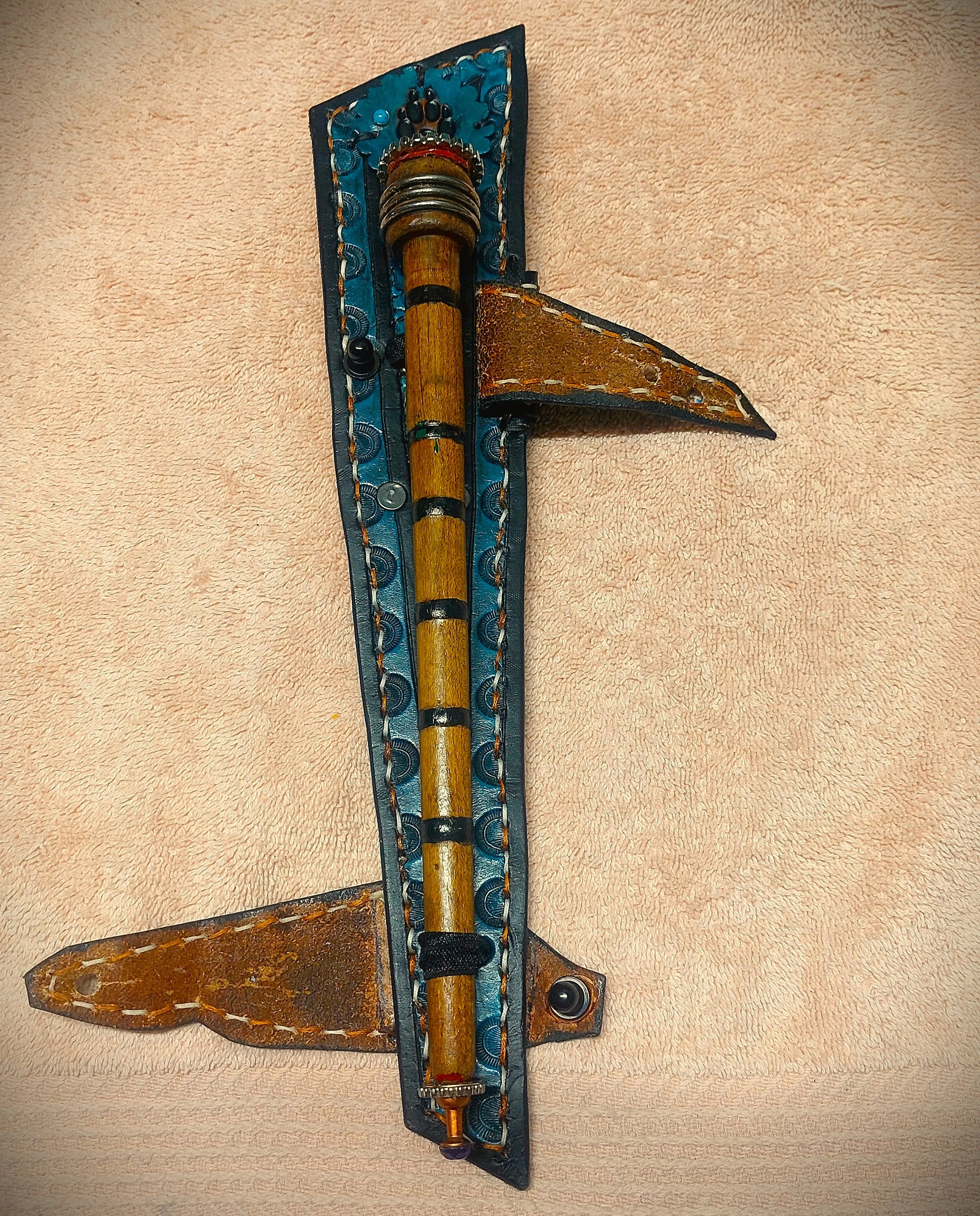 ss holster ss Wolfie open to interior.jpg