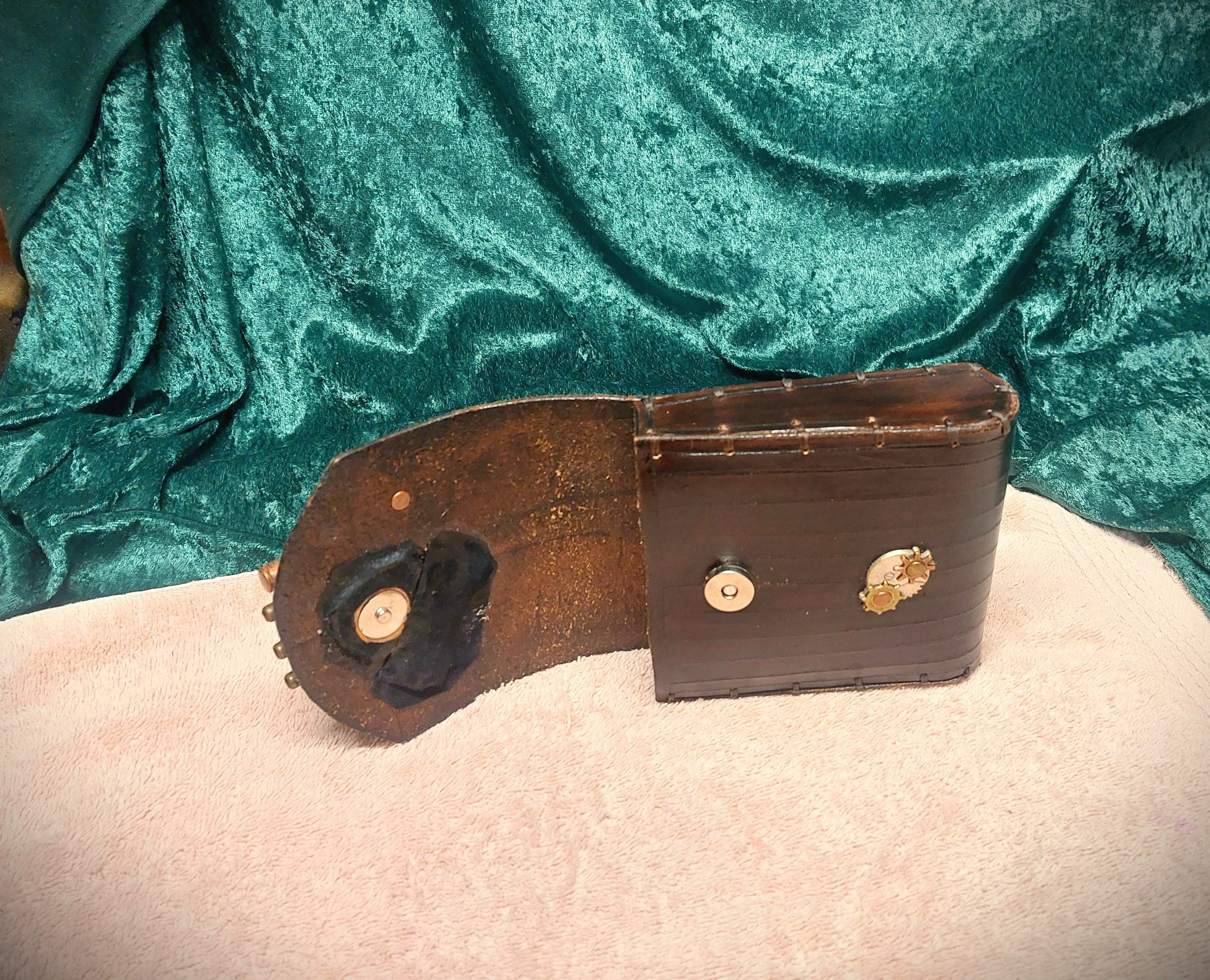 pouch sp armed wider open 2.jpg