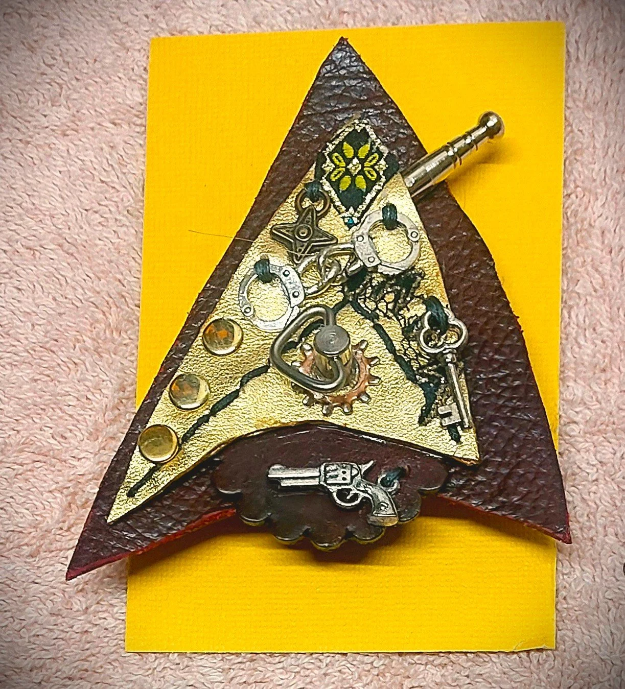 Steamtrek Delta Communicator Security Badge 26 Unique 3