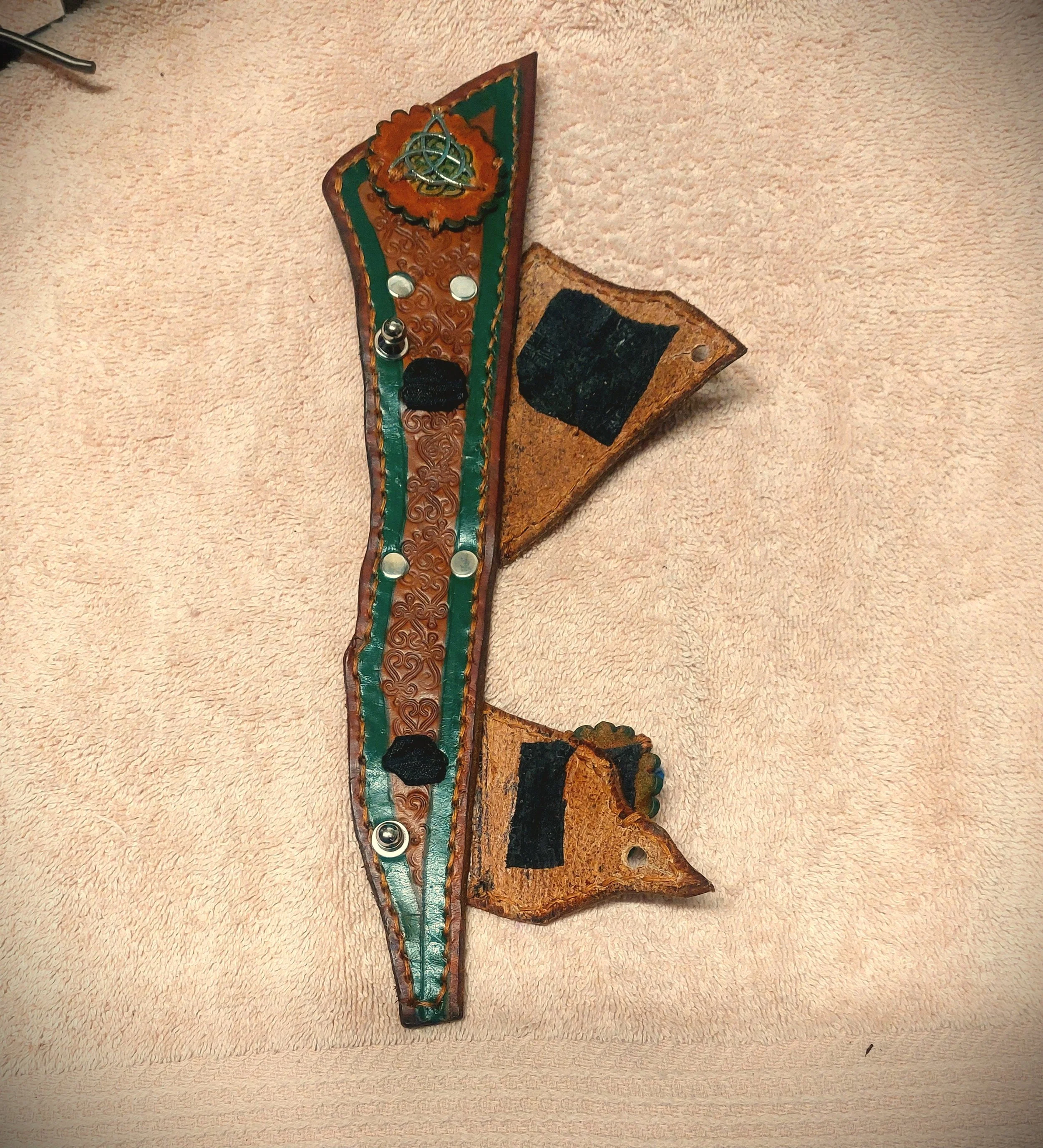 ss holster Celtic n gr str holster only.jpg