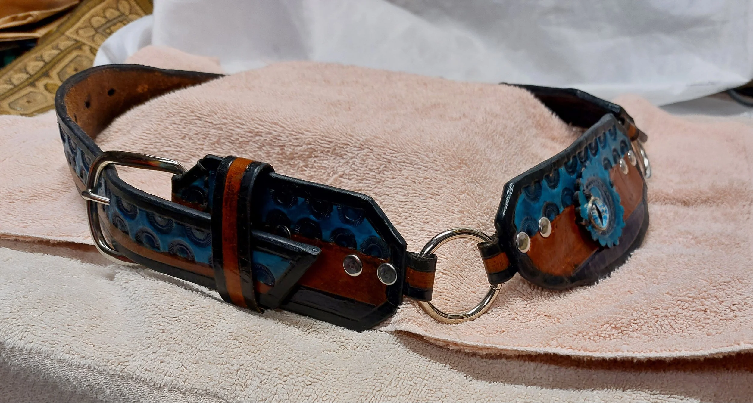 ouja wiccan teal belt out side 2.jpg