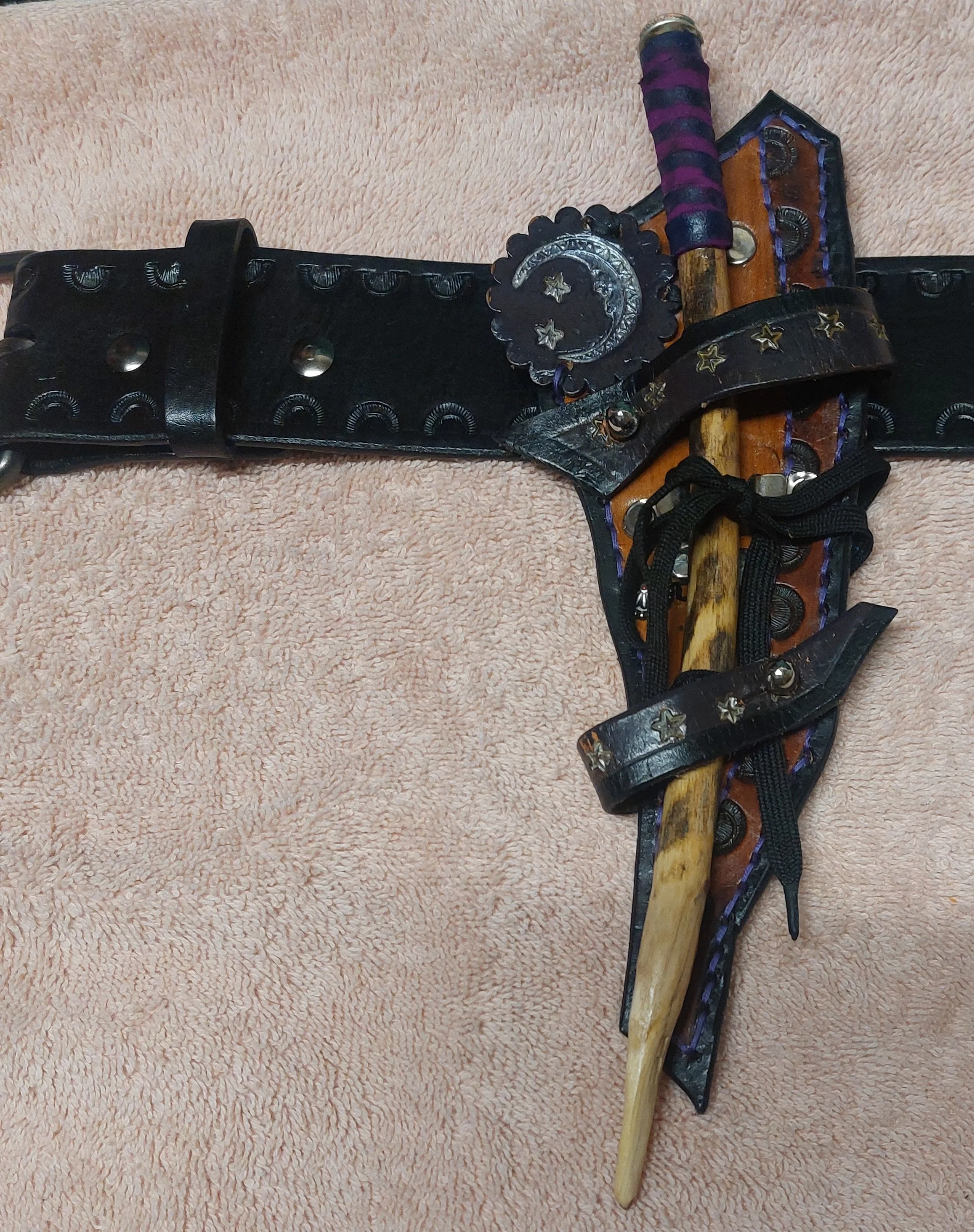 holster moon and wand set on belt.jpg