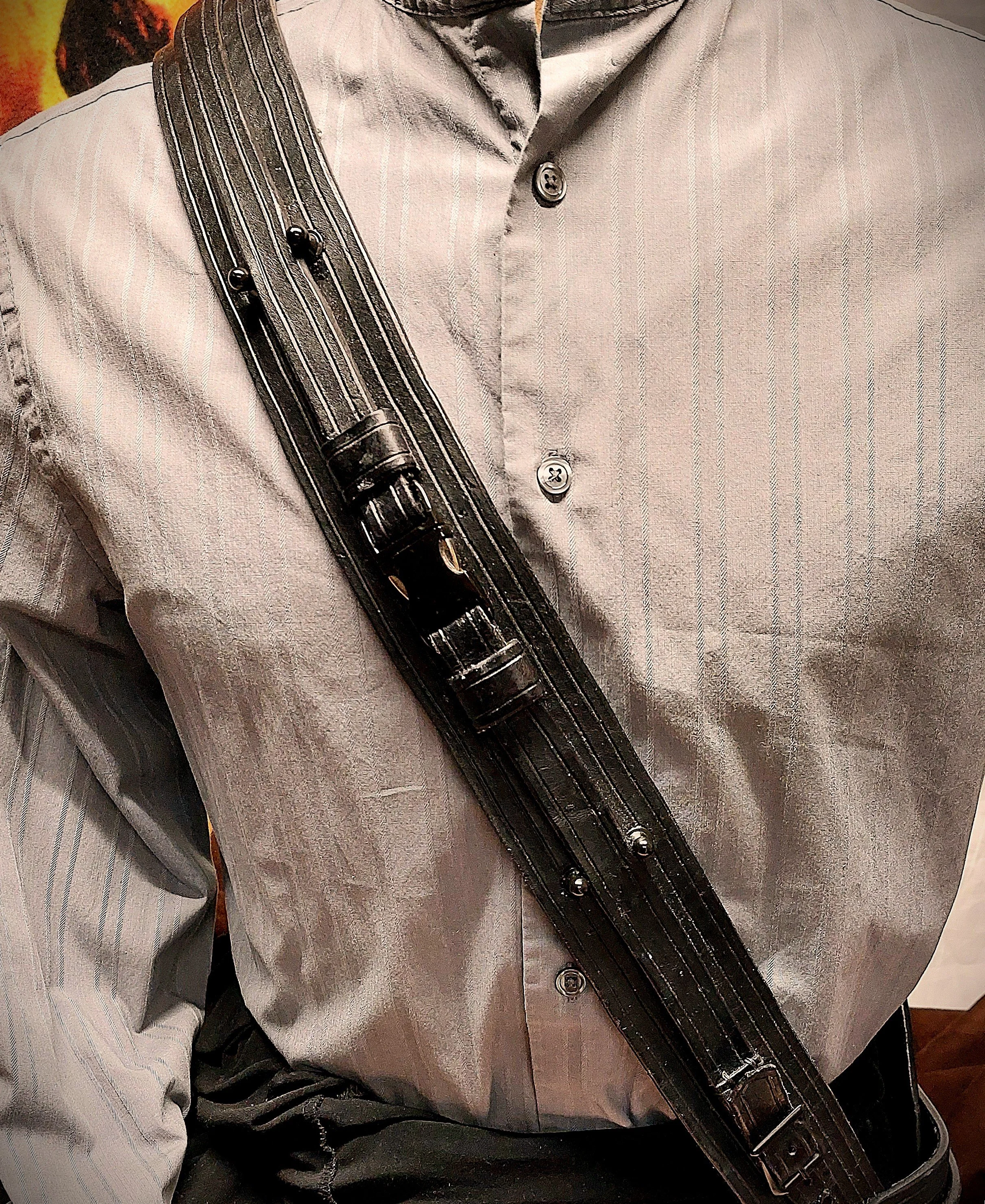 gal knight battle baldric front detail manne better.jpg