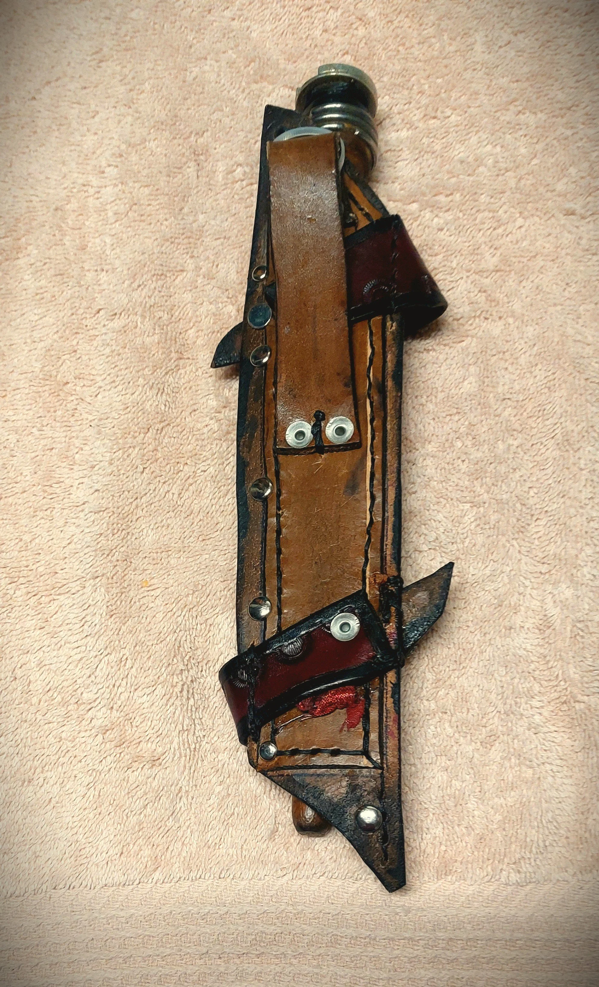 holster sp blk n burg back detail.jpg