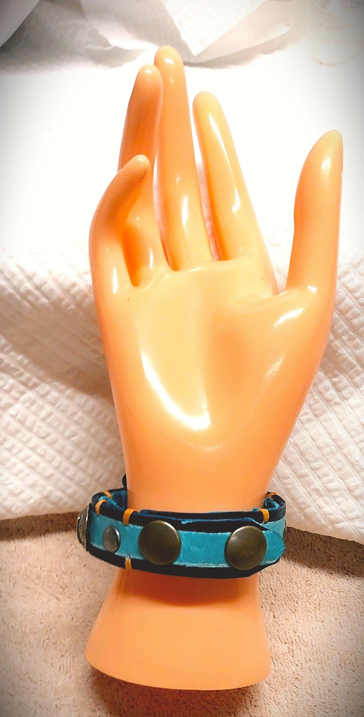 denver side cuff back on hand.jpg