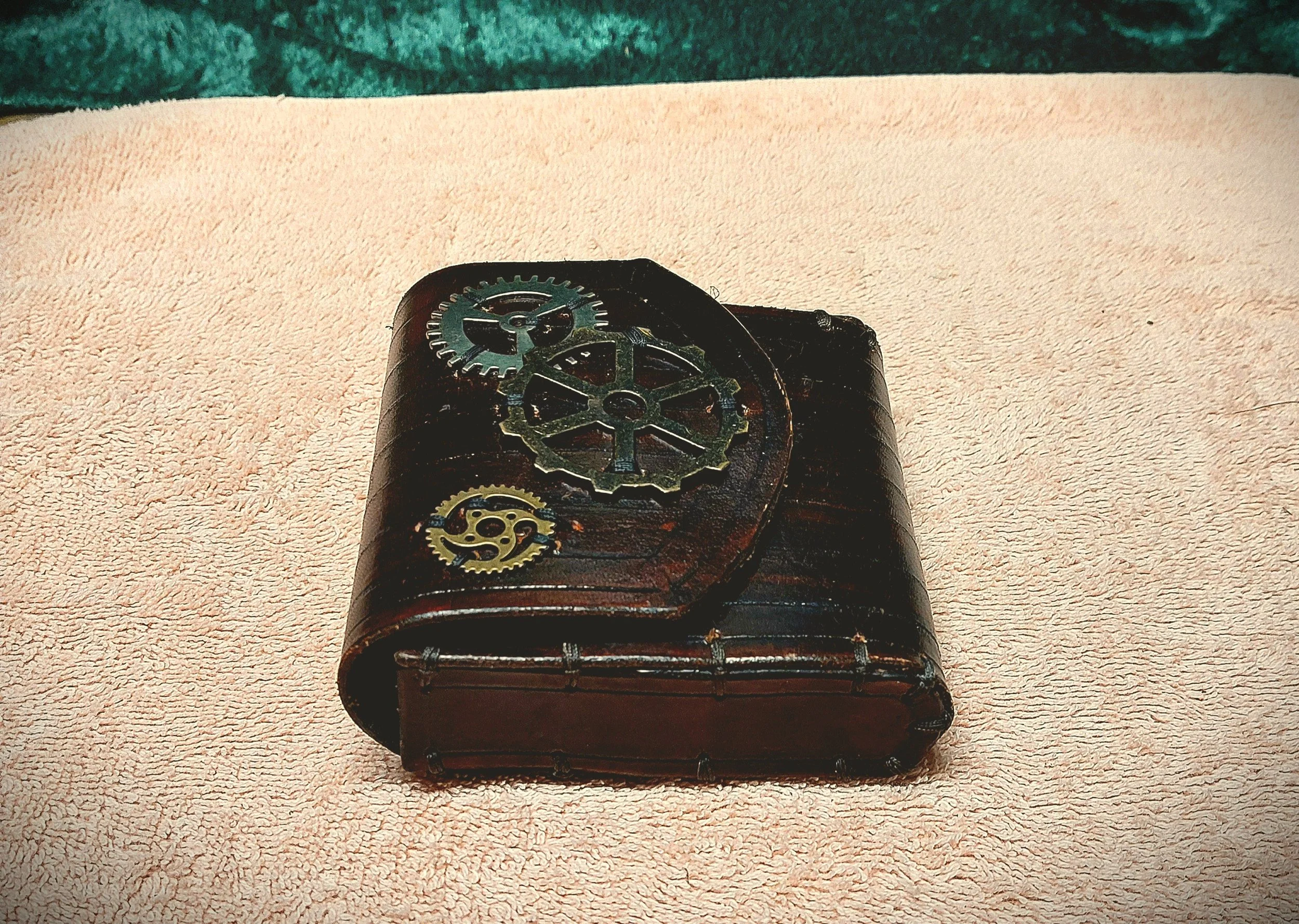 pouch org size cog side detail.jpg