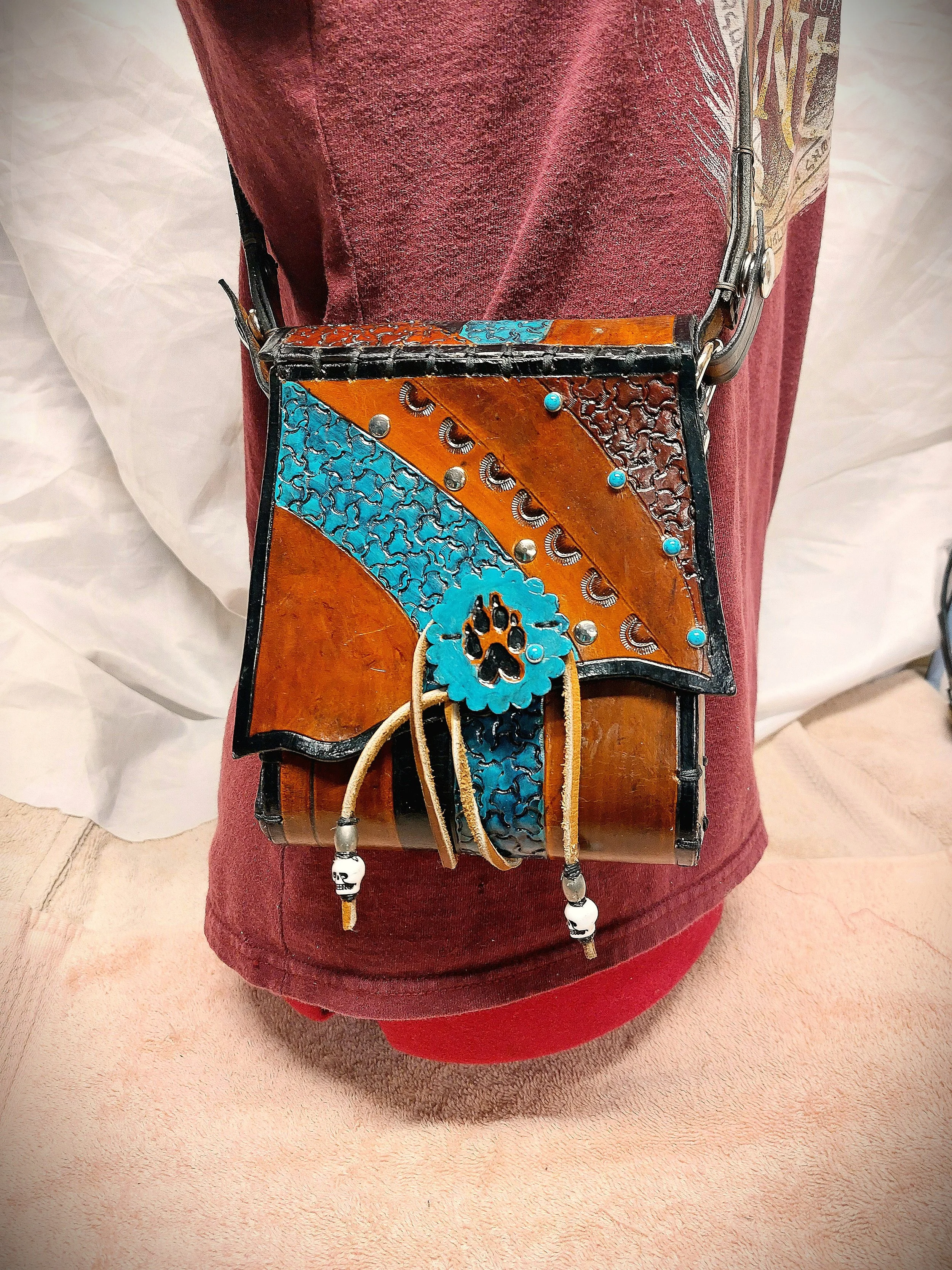 Stamped Wolfspaw Teal Concho on Tans Curvy Textured Stripes Purse/Pouch with Coordinating Strap