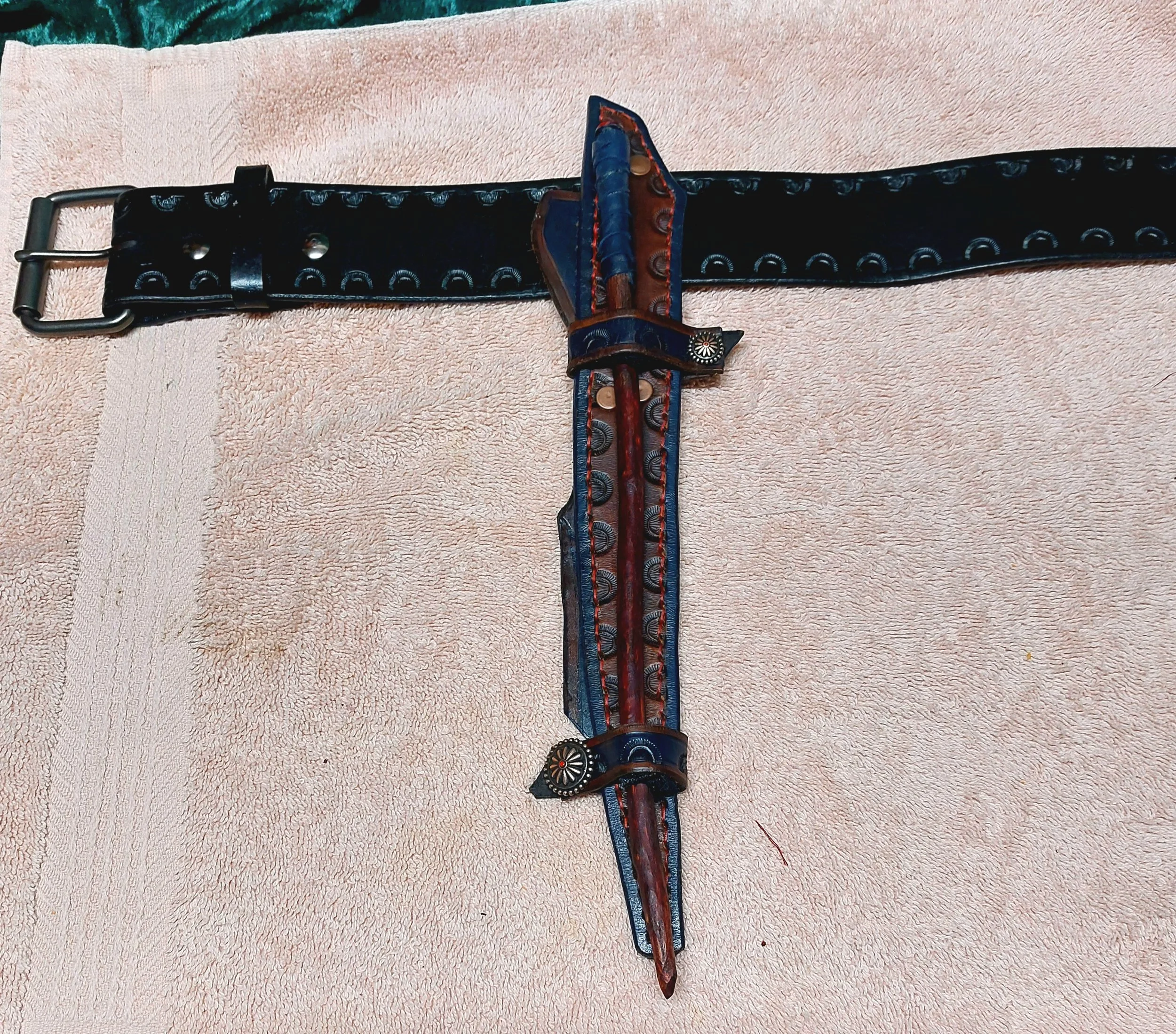 holster juniper conchos dark set with belt.jpg