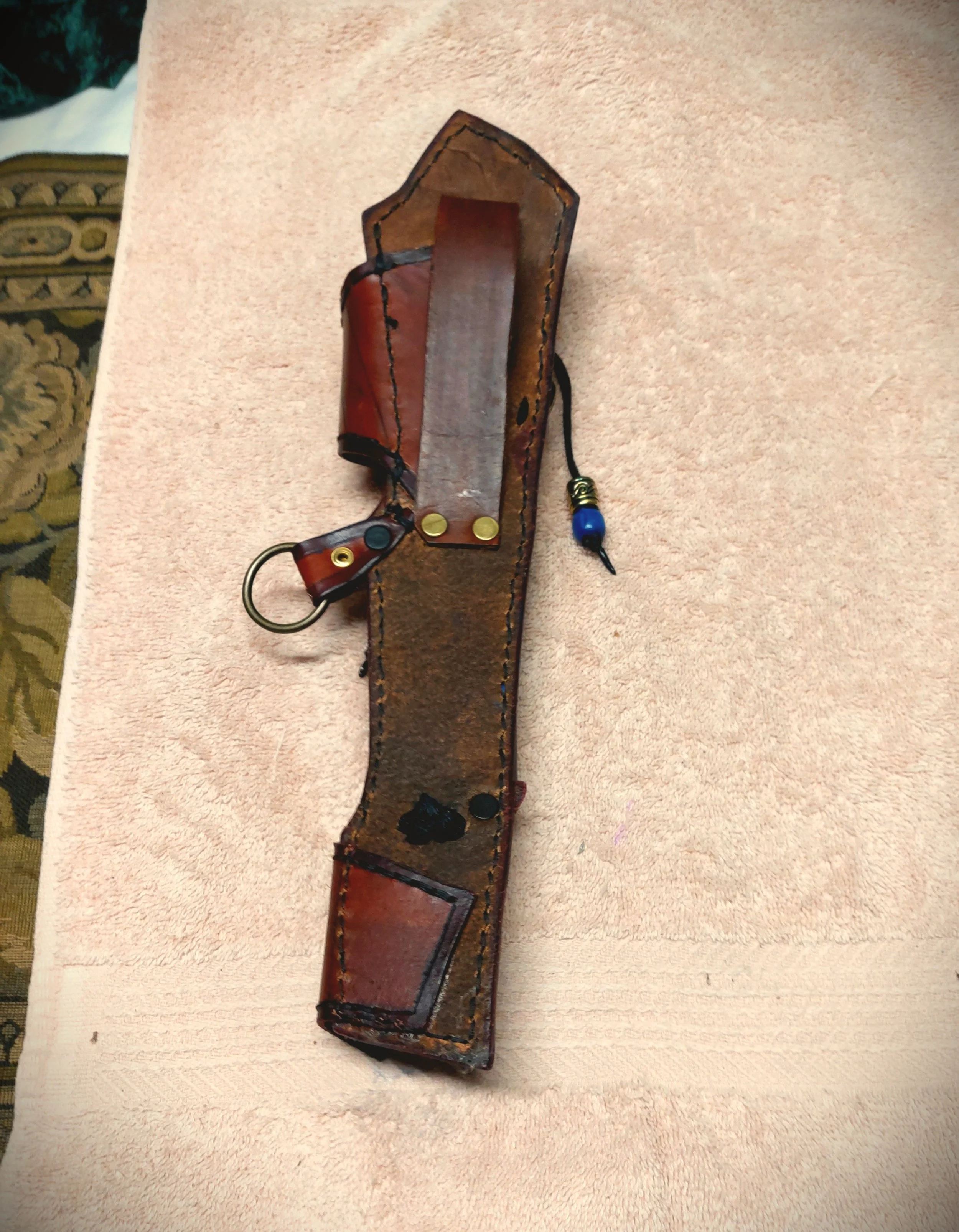 holster large brown arlo g19 back detail.jpg