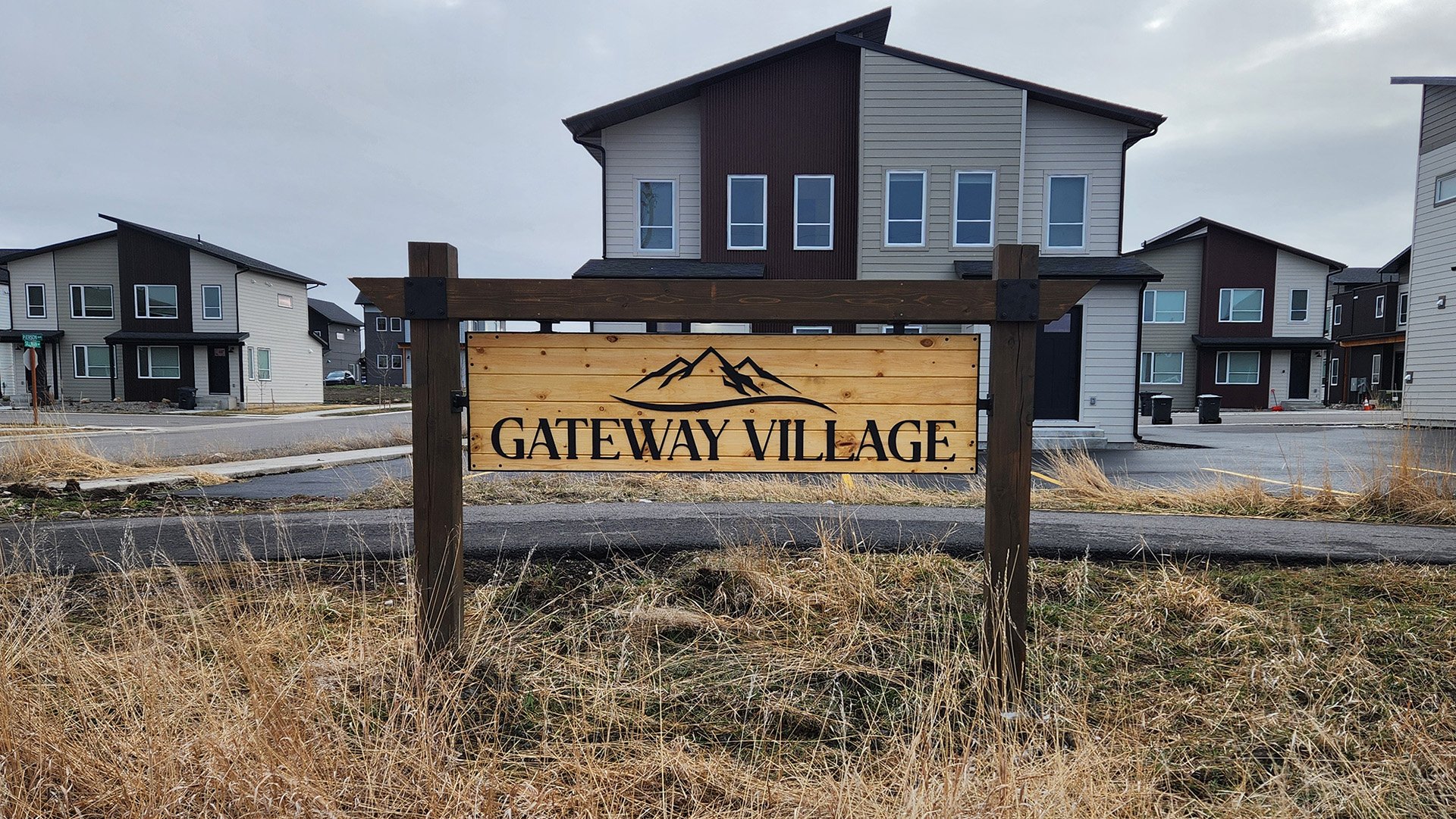 gatewayvillagemonumentsign.jpg