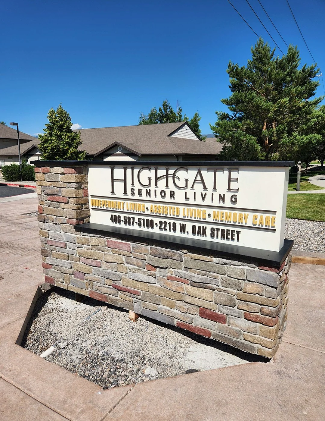 highgateseniorlivingmonumentsign.jpg