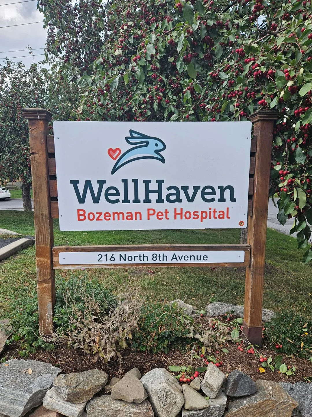 wellhavenpethospitalmonumentsign.jpg