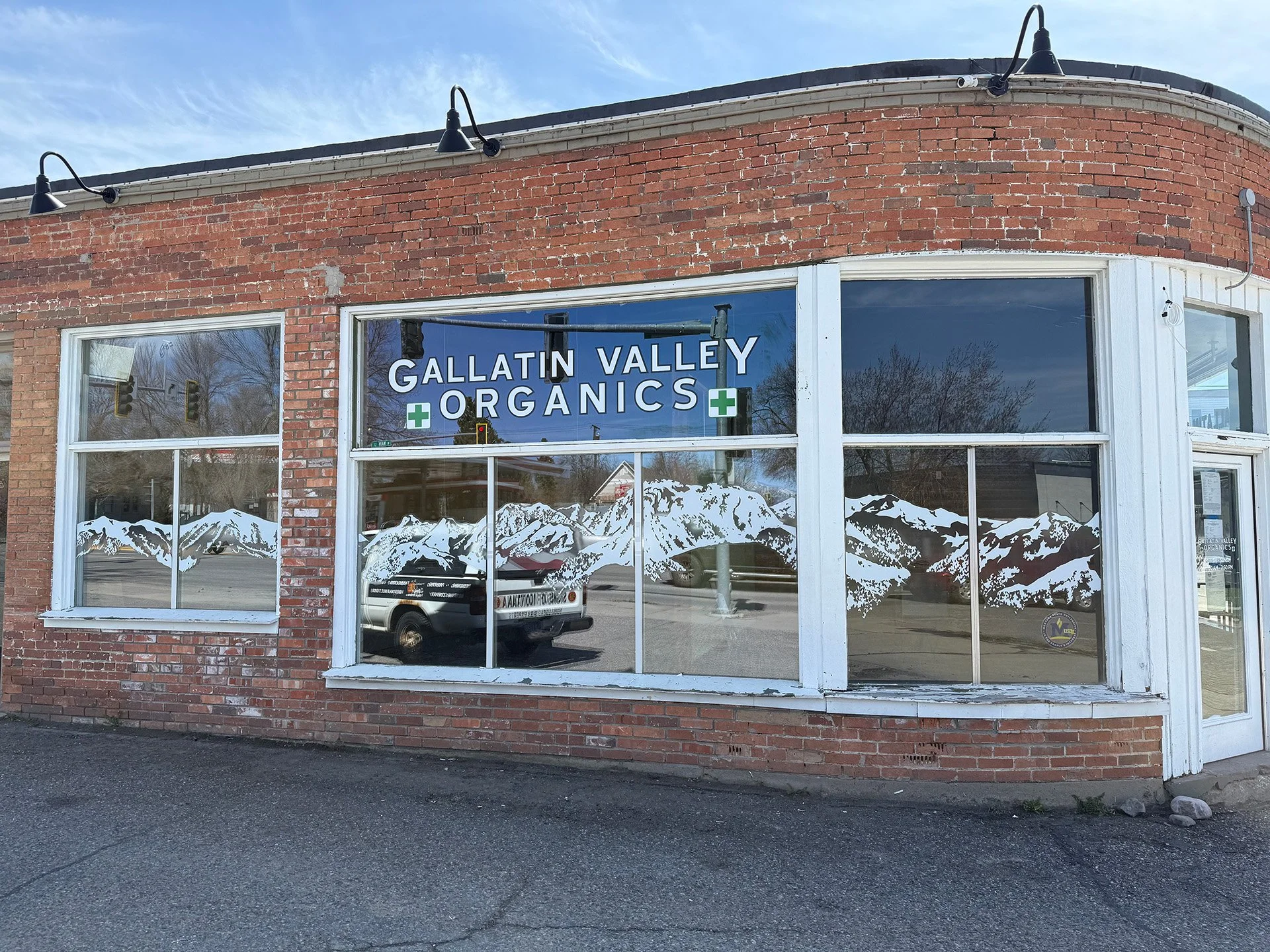 gallatinvalleyorganicswindowgraphics.jpg