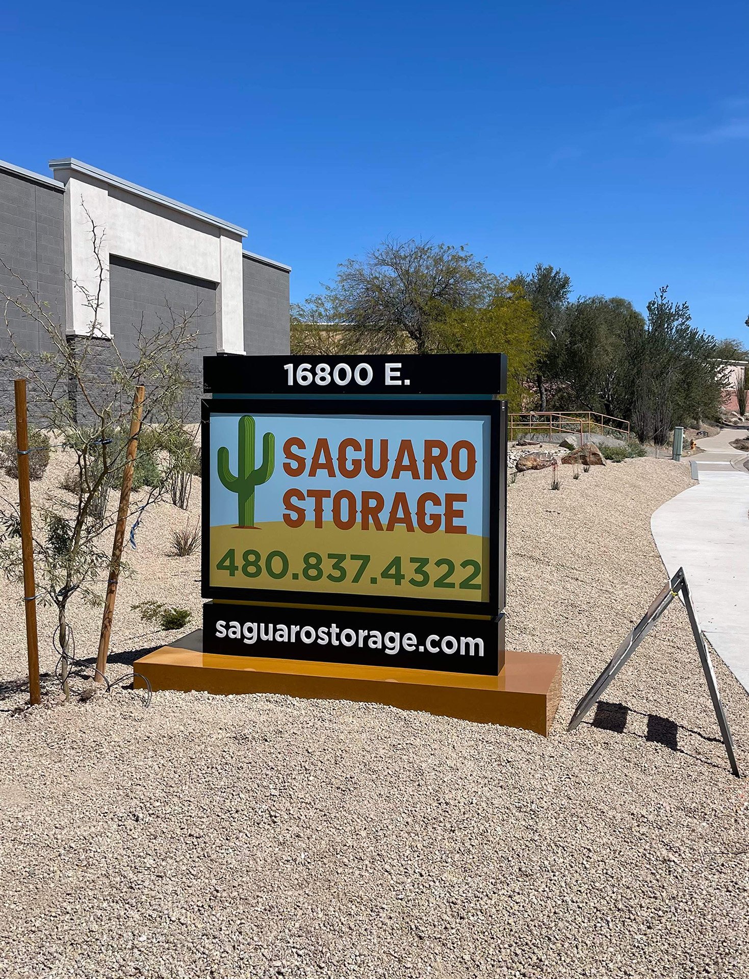 saguarostoragemonumentsign.jpg
